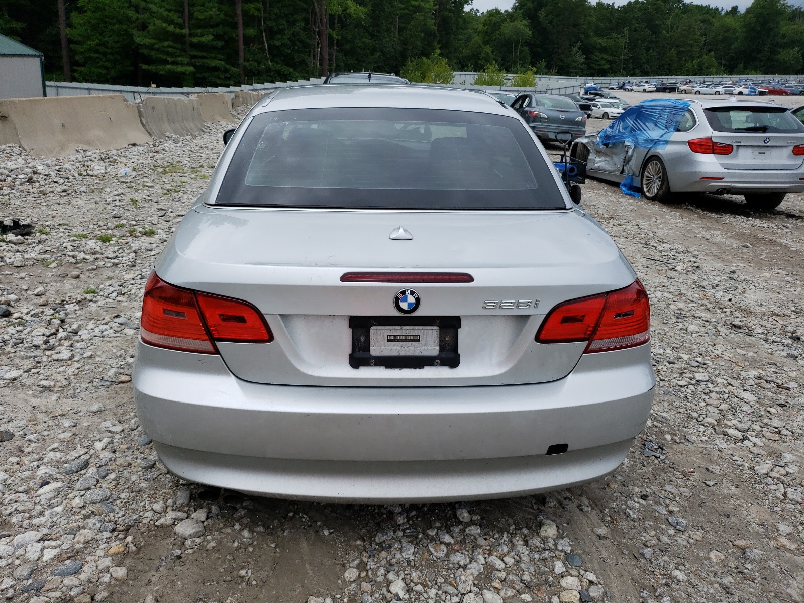 WBAWL13597PX13282 2007 BMW 328 I
