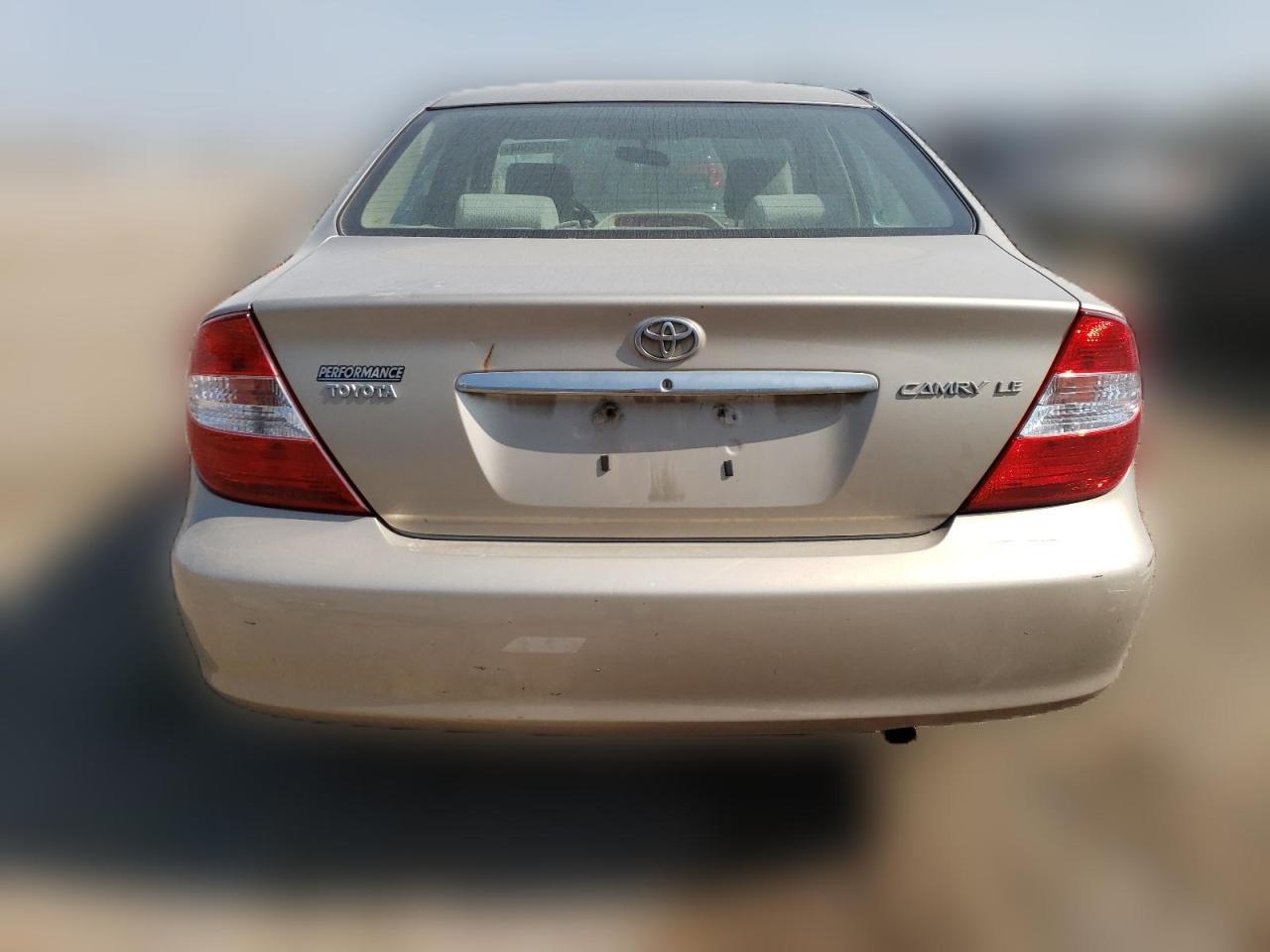 2004 Toyota Camry Le VIN: 4T1BE32K14U800701 Lot: 64799344