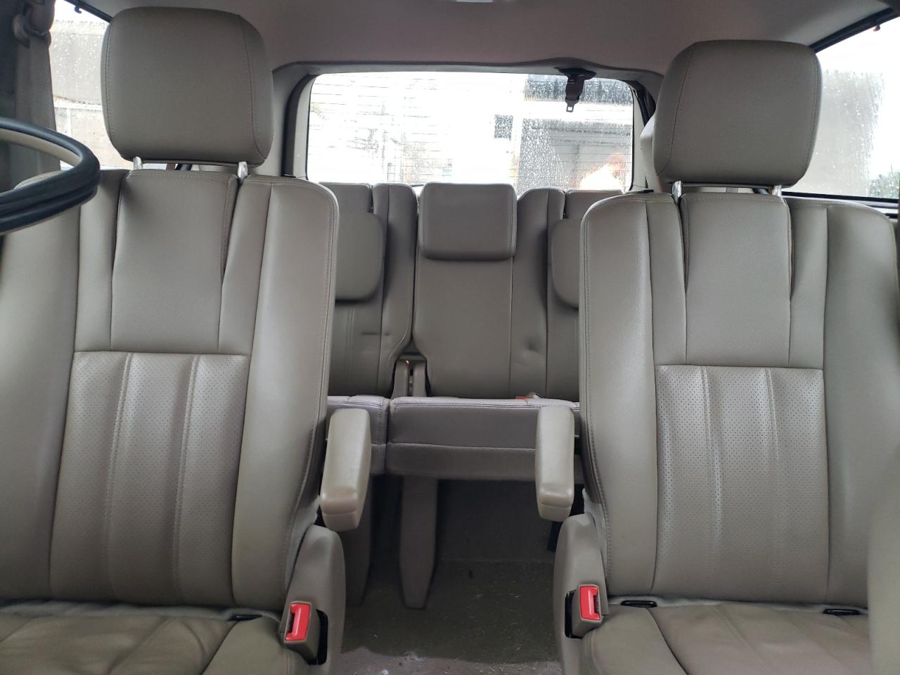 2016 Chrysler Town & Country Touring L VIN: 2C4RC1CG3GR303707 Lot: 64461694