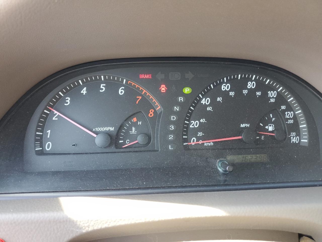 2004 Toyota Camry Le VIN: 4T1BF32K64U067798 Lot: 64113804