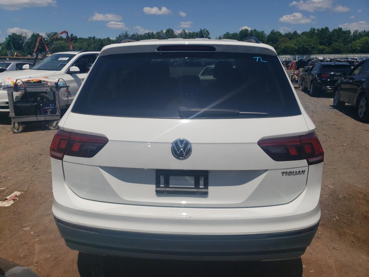 2018 Volkswagen Tiguan S VIN: 3VV1B7AX9JM079722 Lot: 61740394