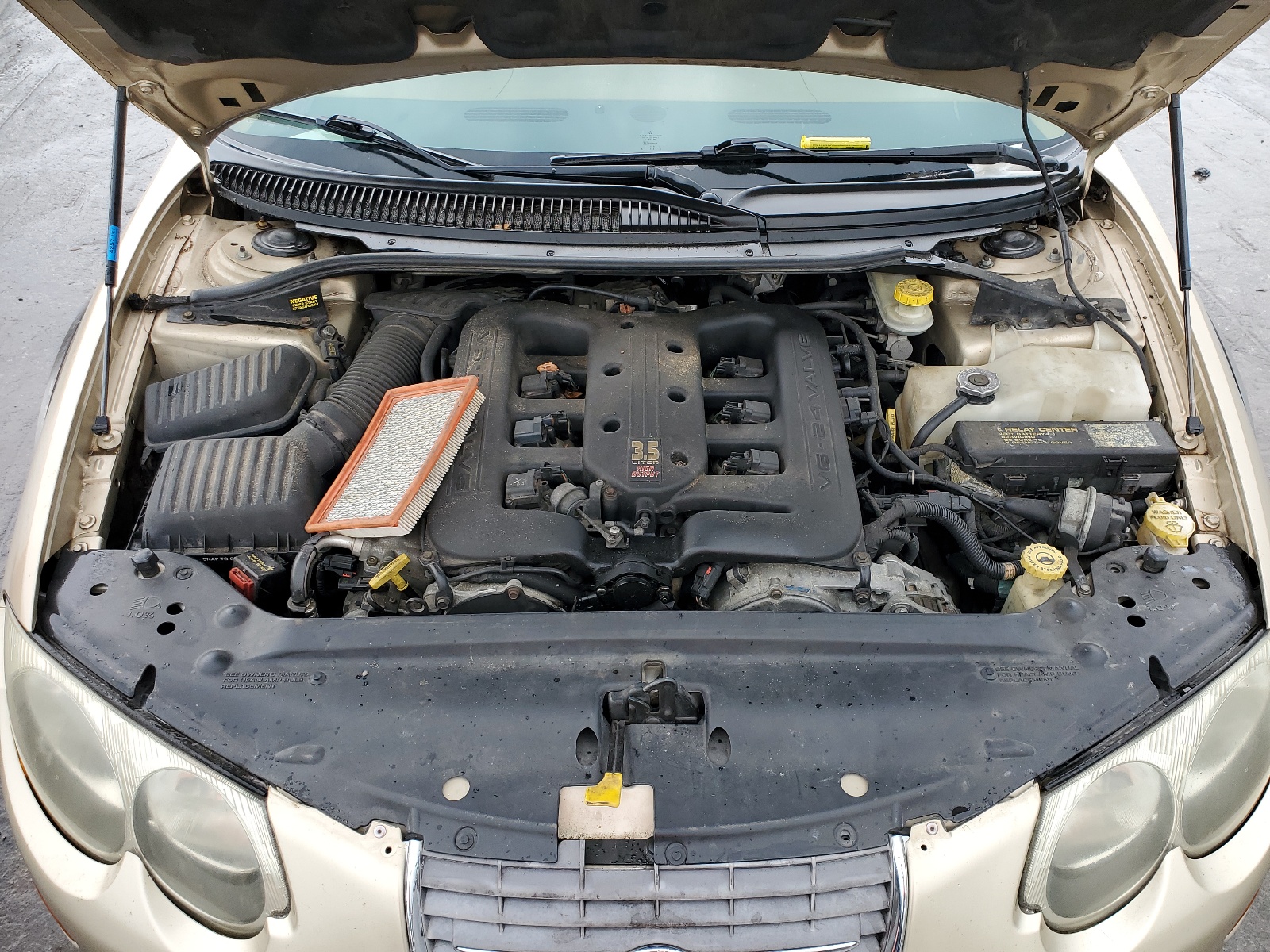 2C3HE66G9YH148221 2000 Chrysler 300M