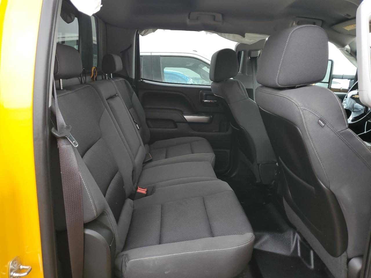 2015 Chevrolet Silverado - Image 10