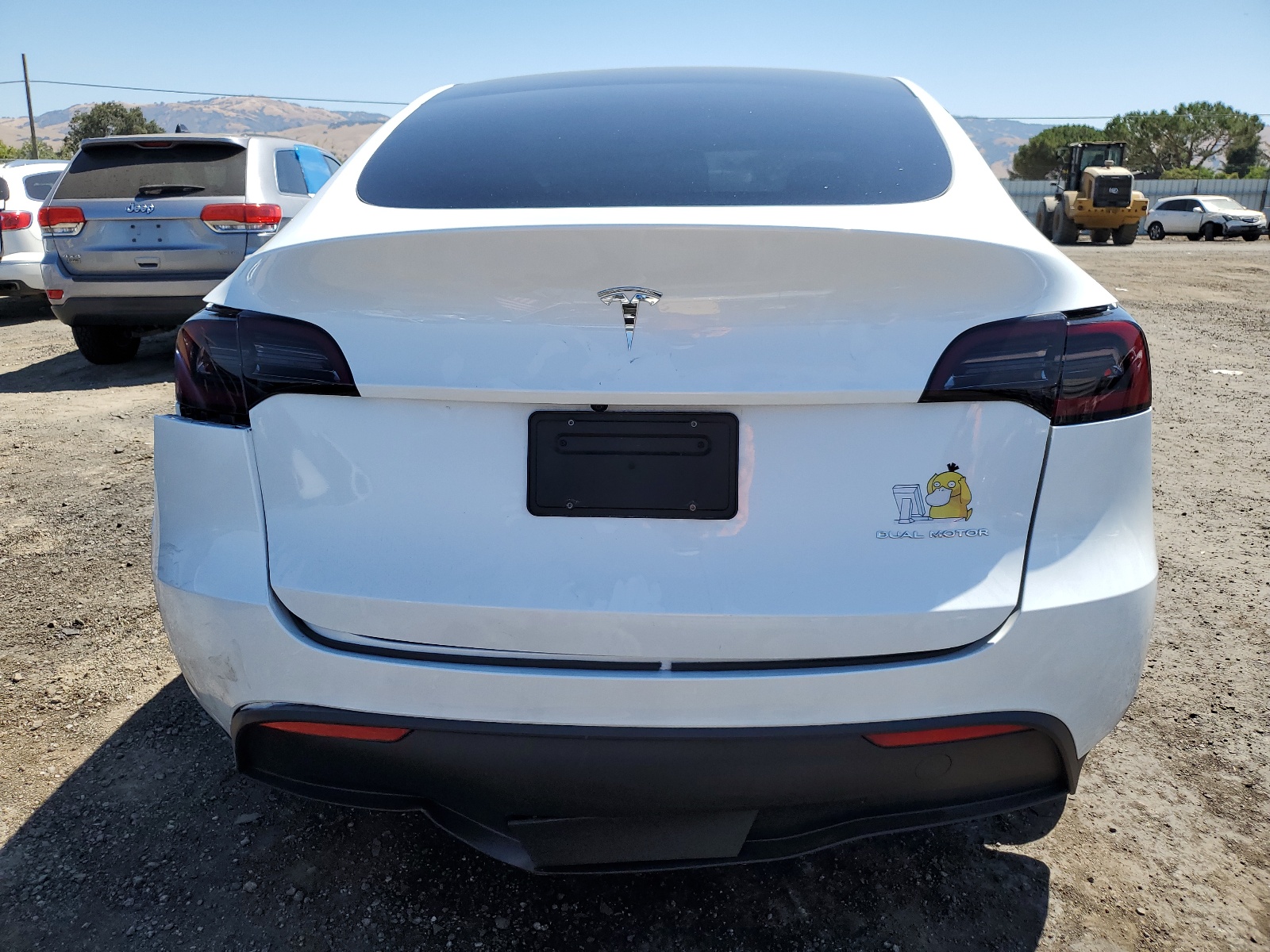 7SAYGDEE8PF745619 2023 Tesla Model Y