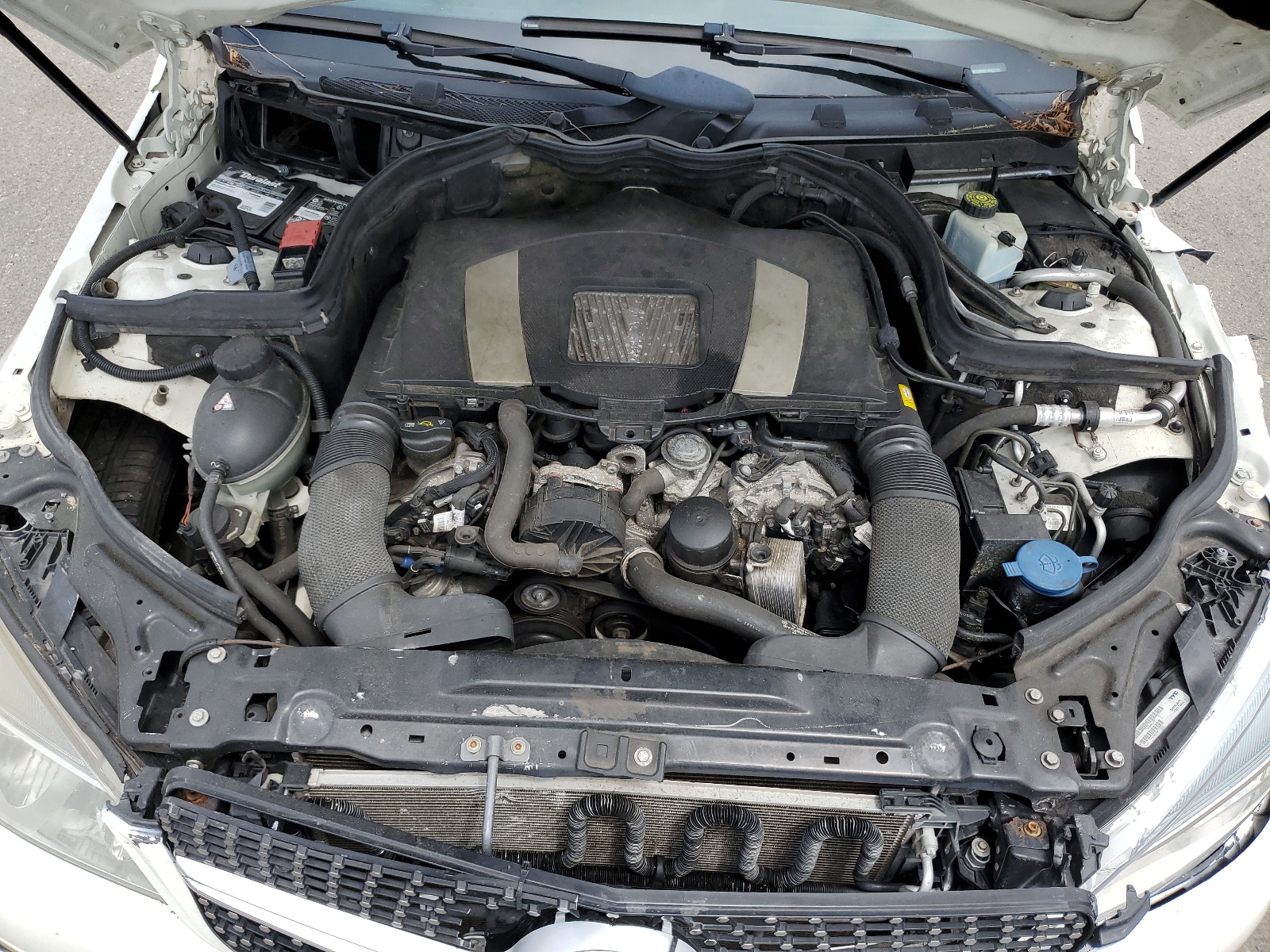 WDDGF8BB1AF437570 2010 Mercedes-Benz C 300 4Matic