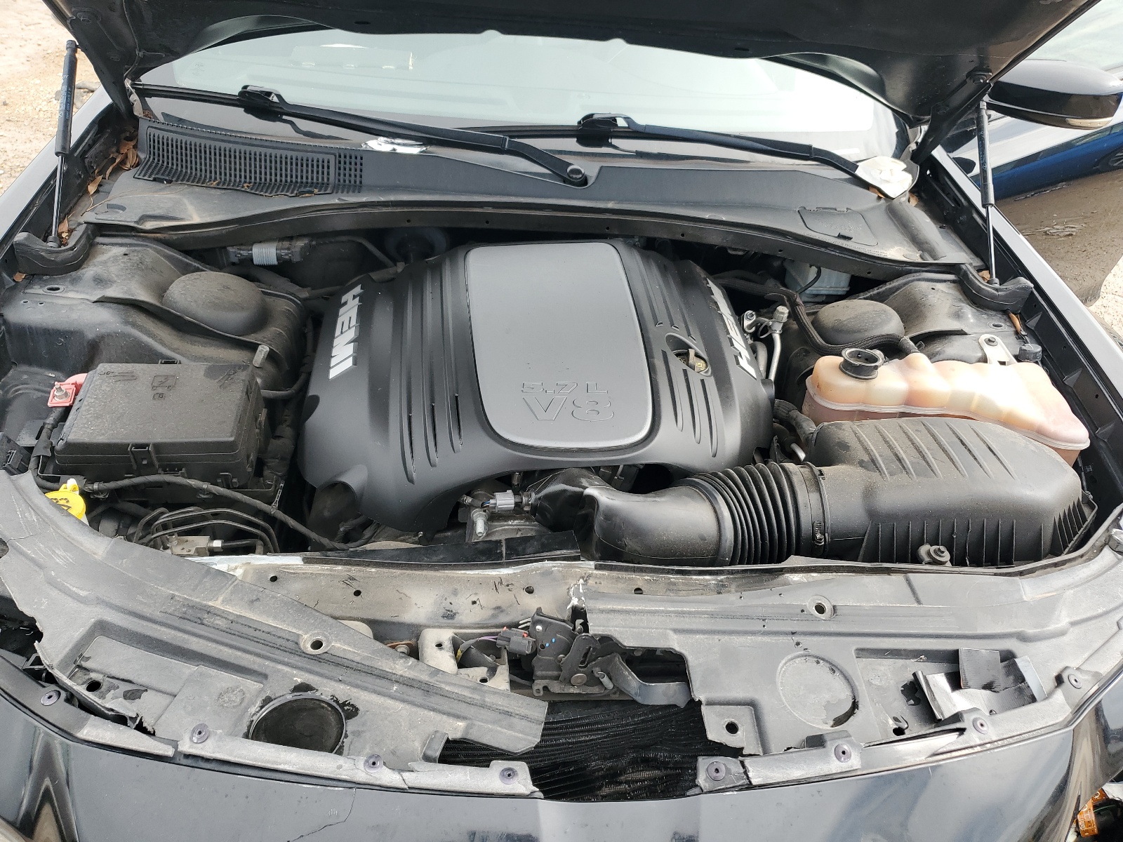 2C3CCABTXKH623498 2019 Chrysler 300 S