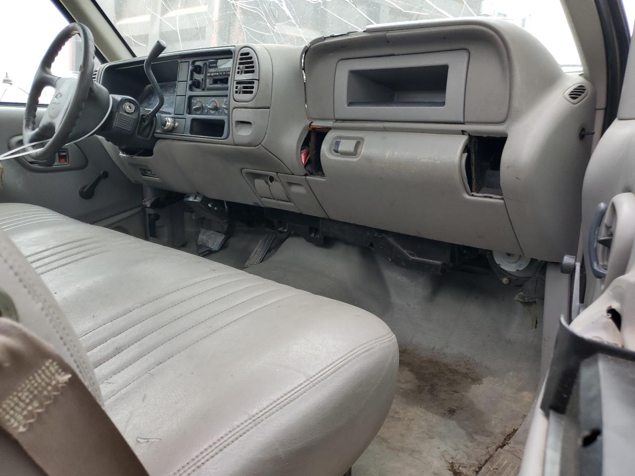 2000 Chevrolet Gmt-400 C3500-Hd VIN: 1GBKC34J7YF465683 Lot: 61756484