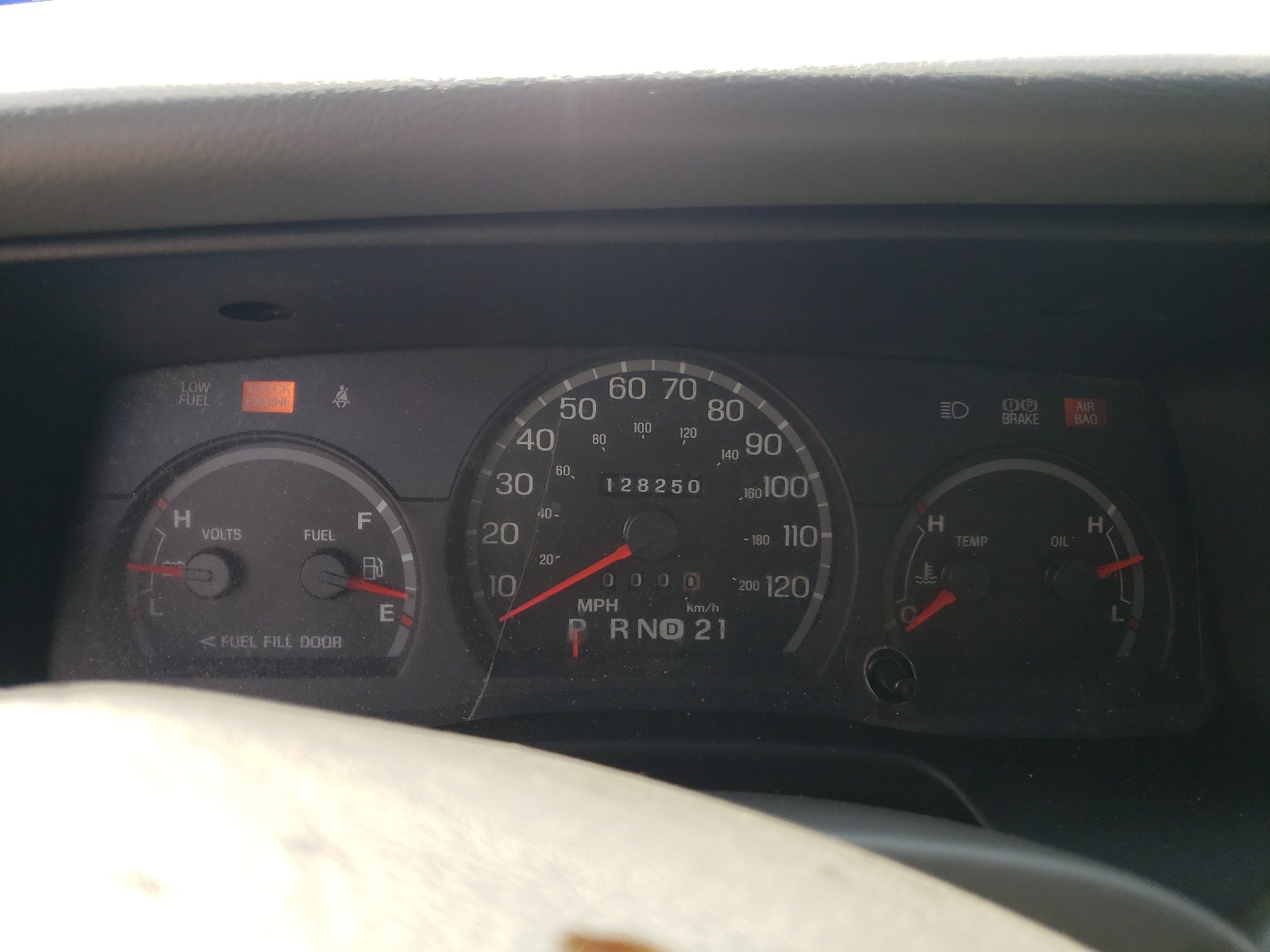 2FAFP74WX5X119475 2005 Ford Crown Victoria Lx