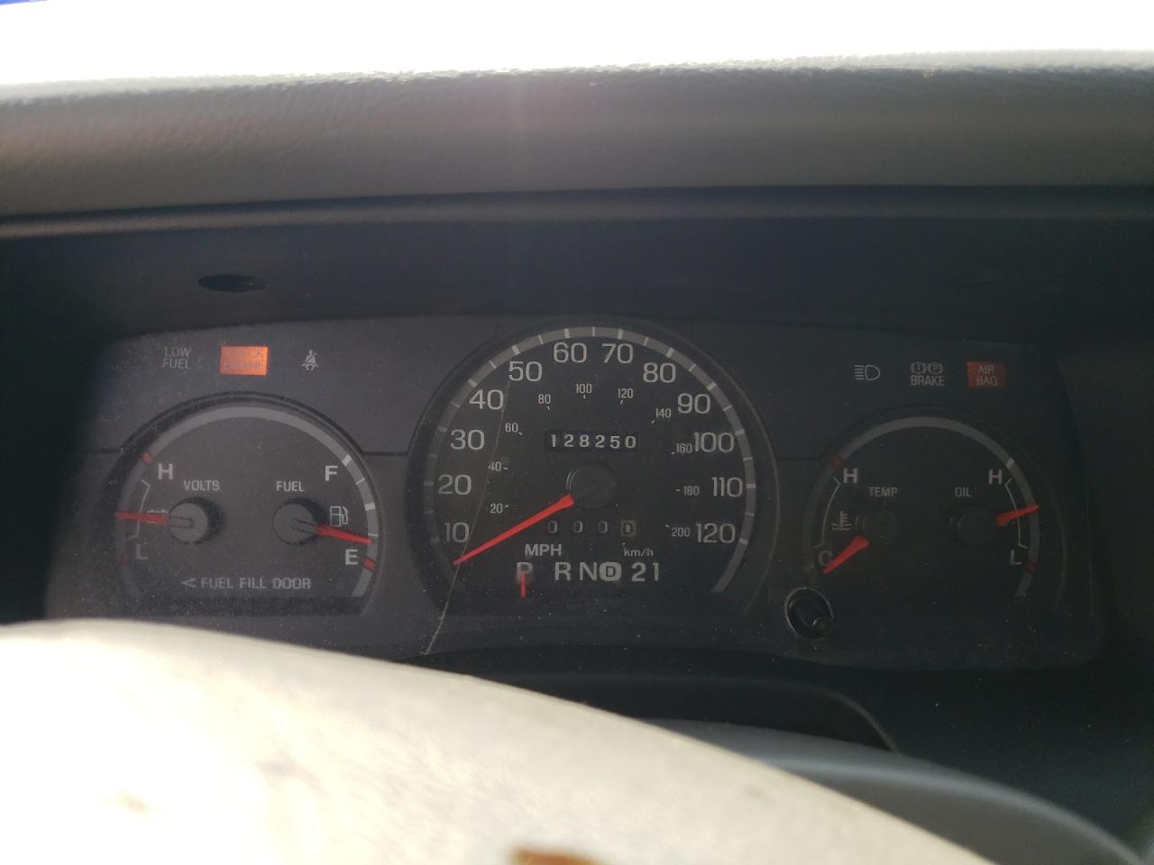 2005 Ford Crown Victoria Lx VIN: 2FAFP74WX5X119475 Lot: 63637474