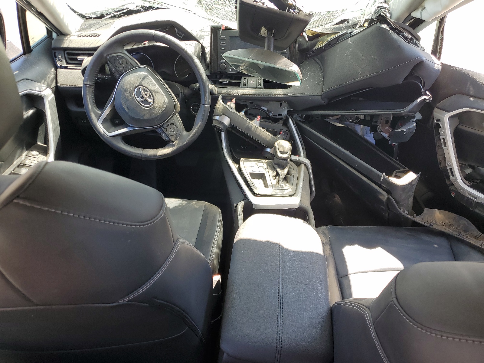 2T3C1RFV5NW228659 2022 Toyota Rav4 Xle Premium