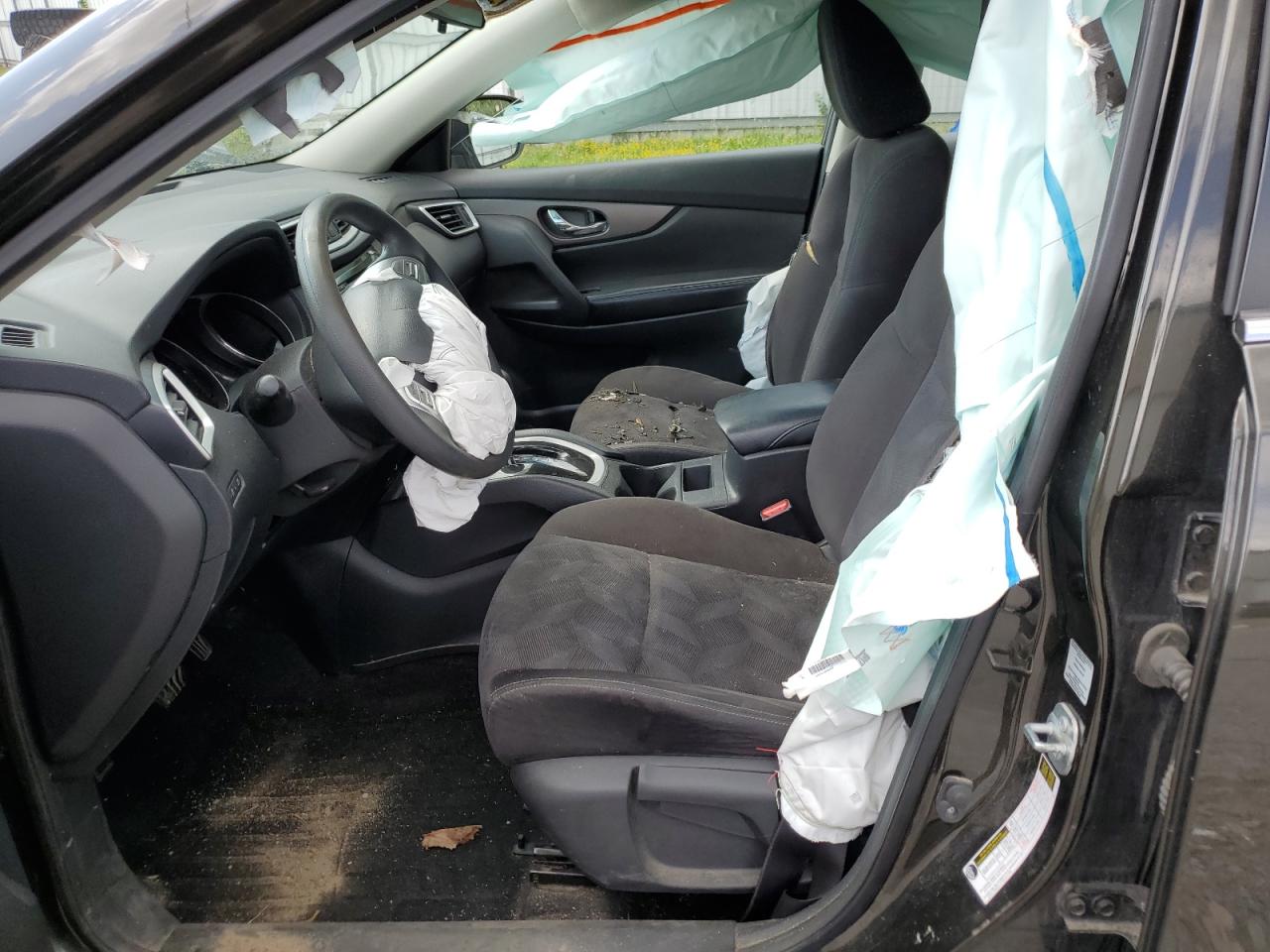 2015 Nissan Rogue S VIN: KNMAT2MV6FP523570 Lot: 64739334