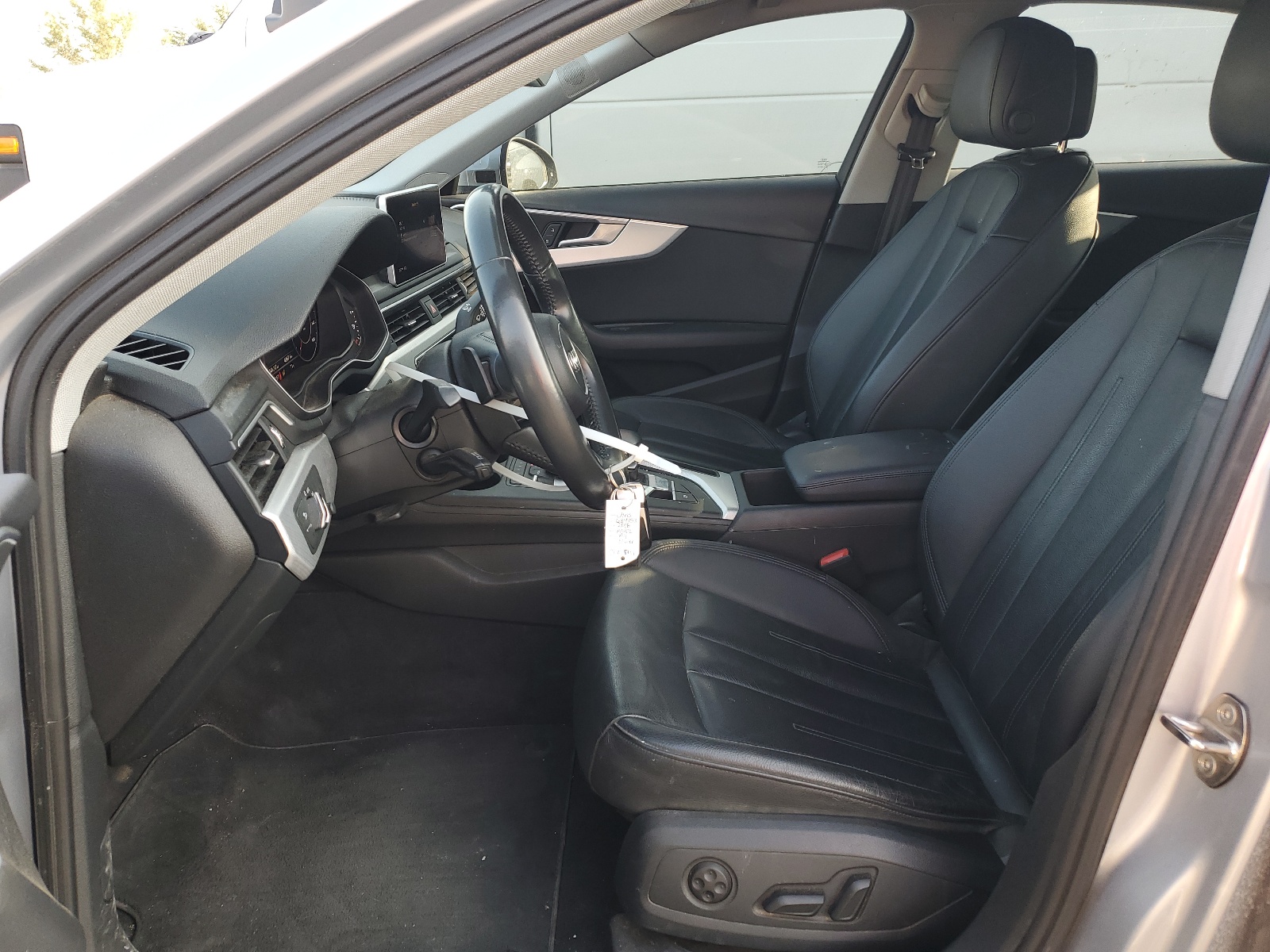 WAUENAF4XJN006915 2018 Audi A4 Premium Plus