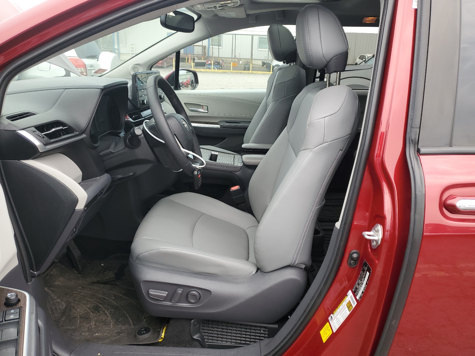 5TDJSKFC9MS034274 2021 Toyota Sienna Xle