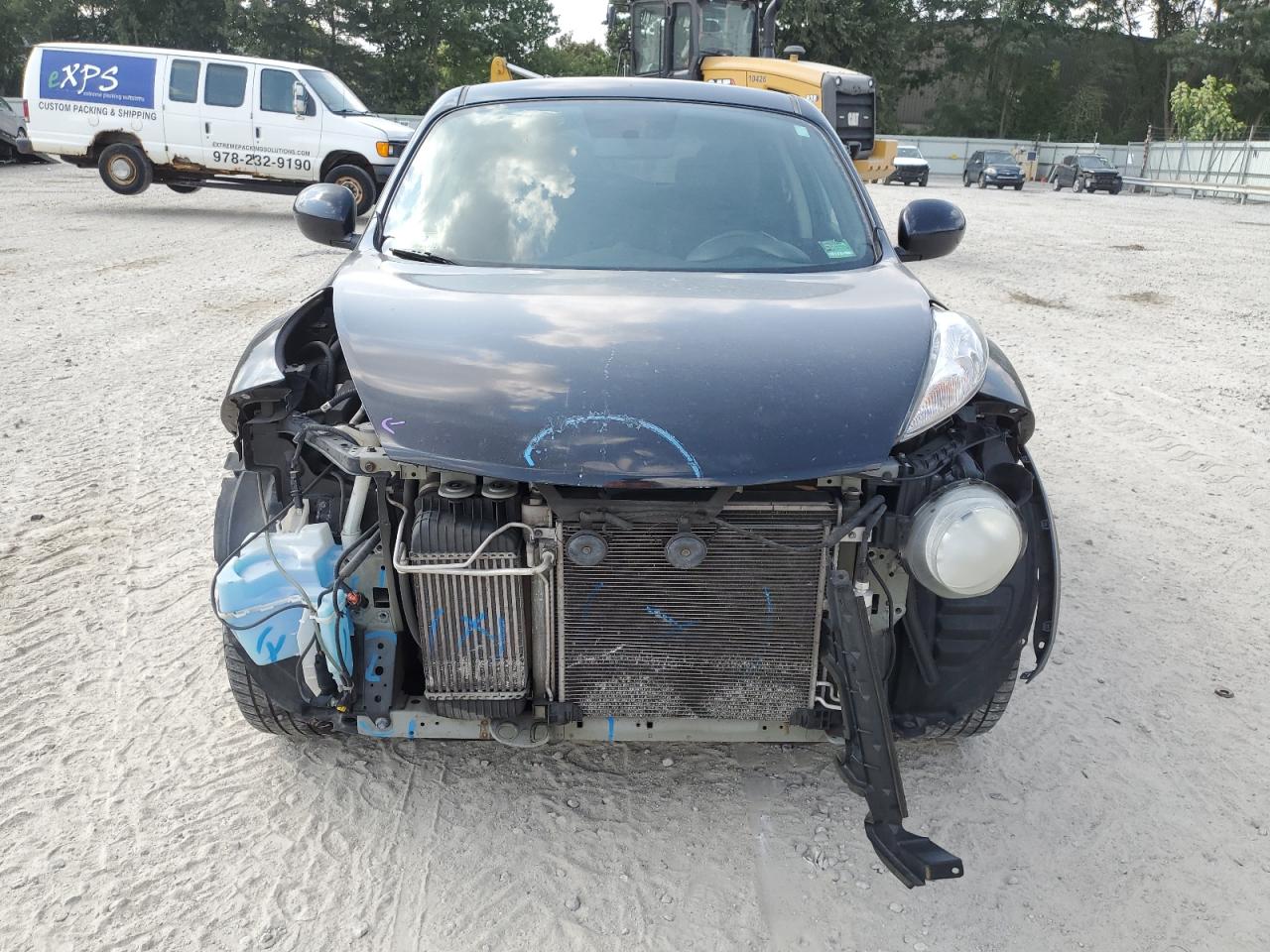 2011 Nissan Juke S VIN: JN8AF5MR9BT013621 Lot: 65286144