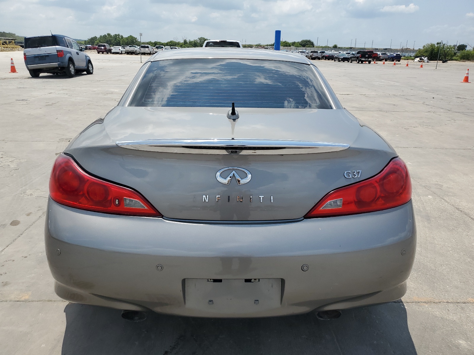 JNKCV66E89M725242 2009 Infiniti G37 Base