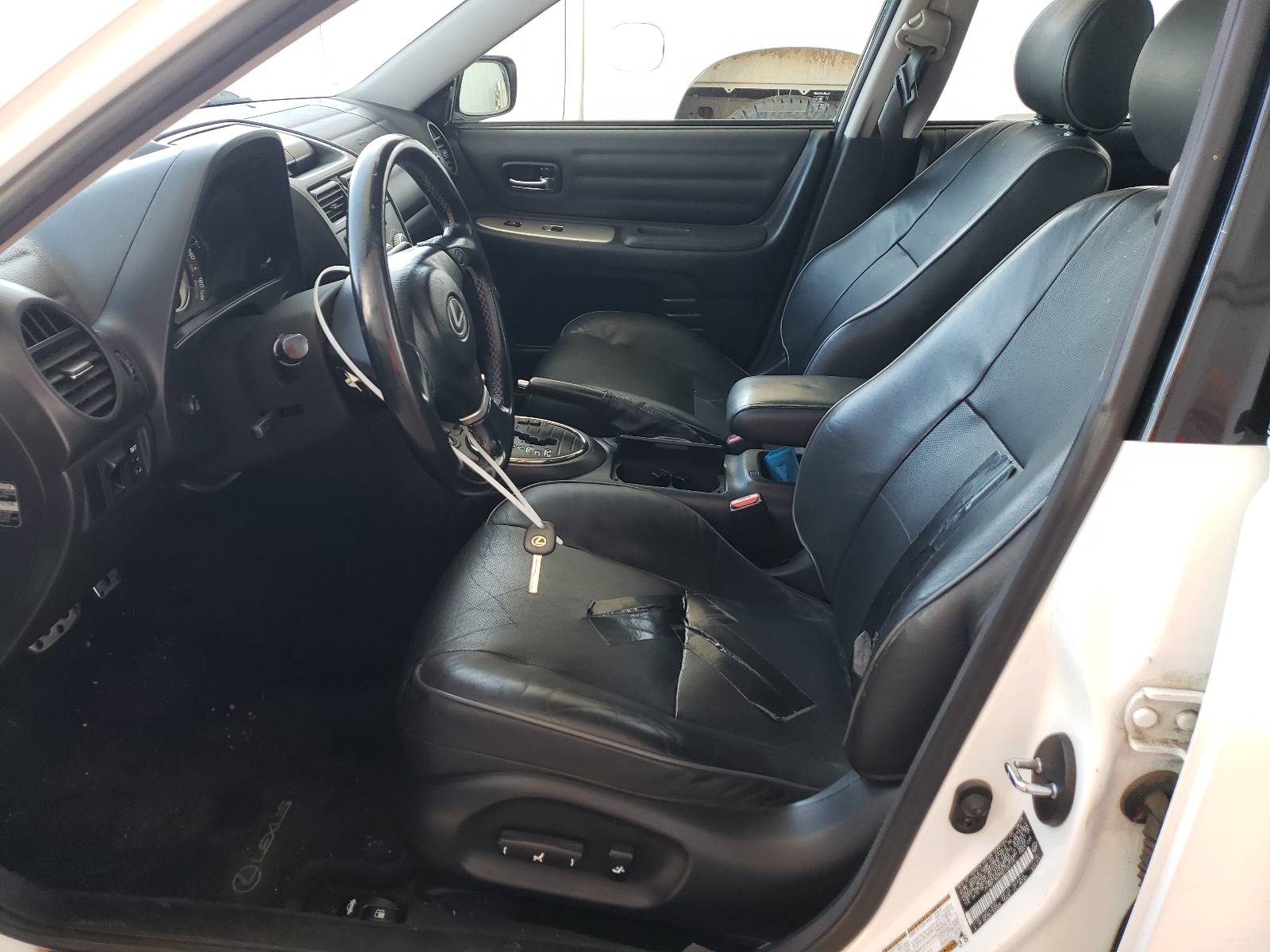 JTHBD192450100714 2005 Lexus Is 300