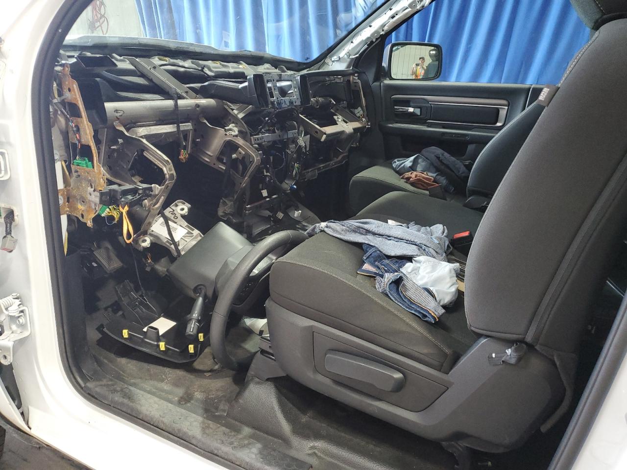 2023 Ram 1500 Classic Tradesman VIN: 3C6JR6DG5PG605469 Lot: 64048744