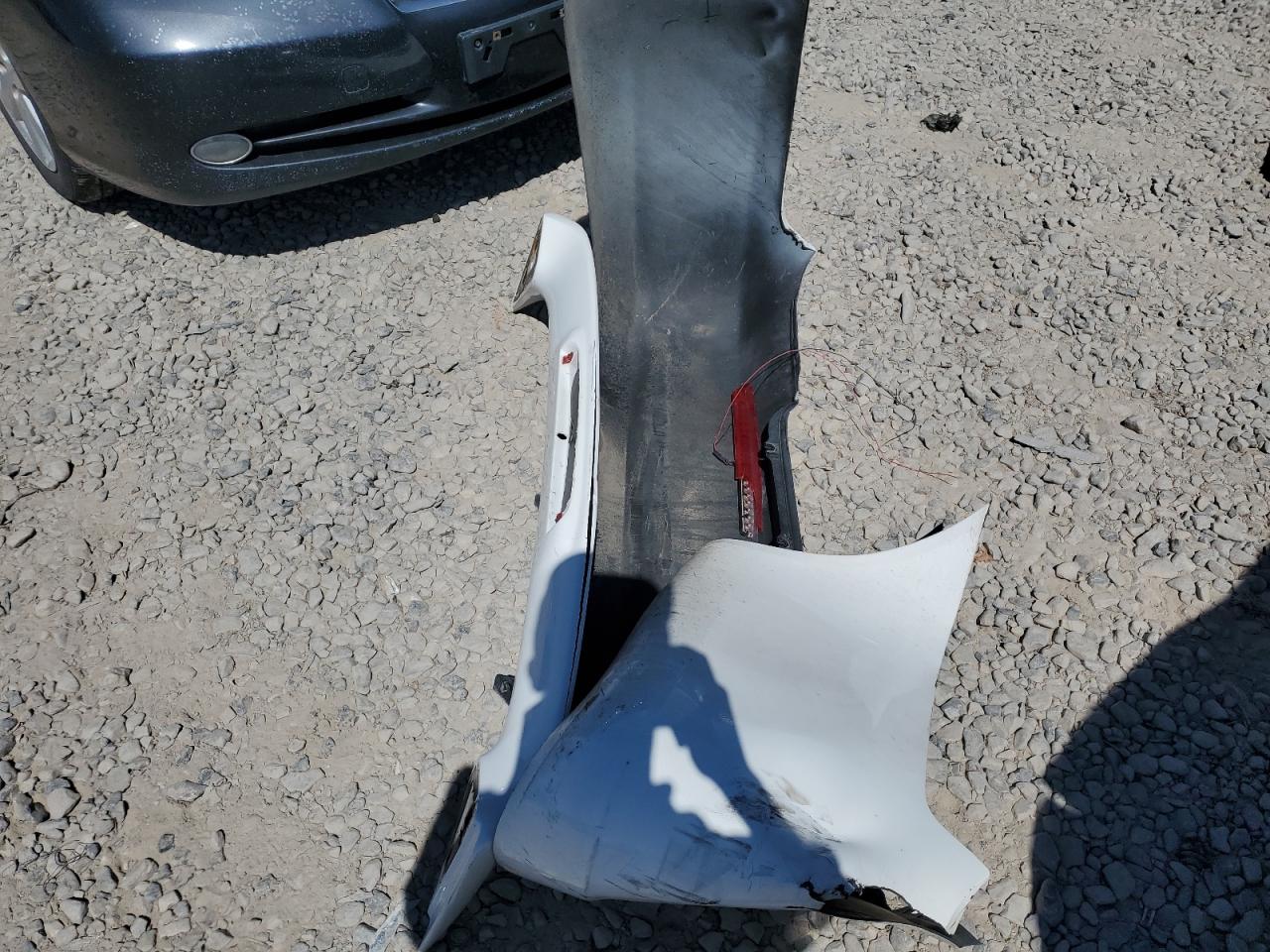 2003 Toyota Camry Le VIN: 4T1BE32K63U185268 Lot: 61862654