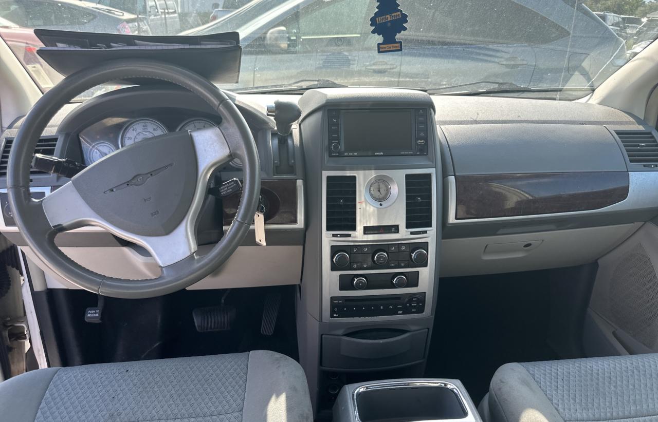 2010 Chrysler Town & Country Touring VIN: 2A4RR5D13AR449882 Lot: 64905994