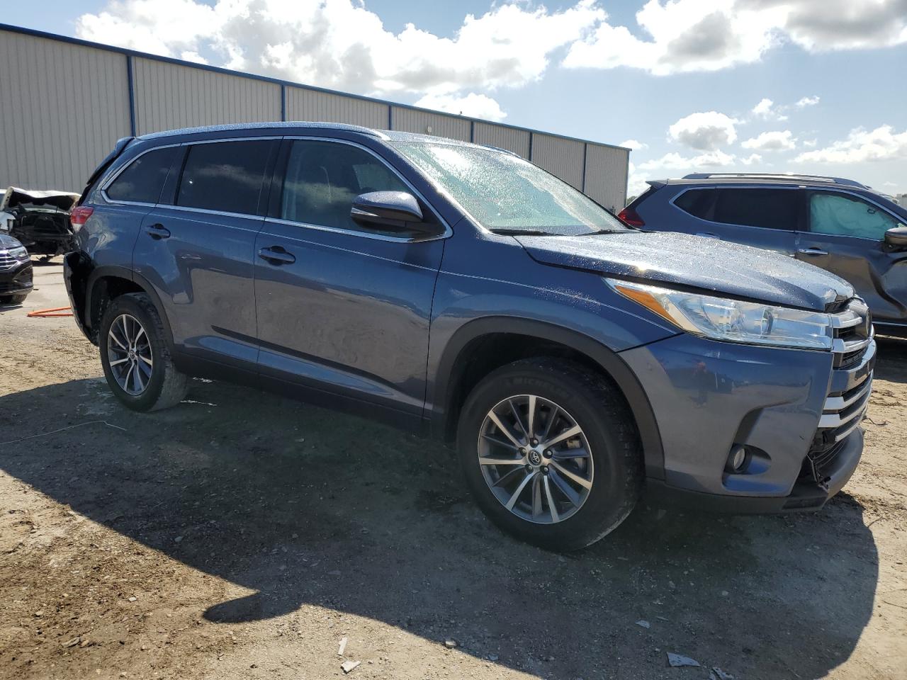 2019 Toyota Highlander Se VIN: 5TDKZRFH9KS320384 Lot: 63173844