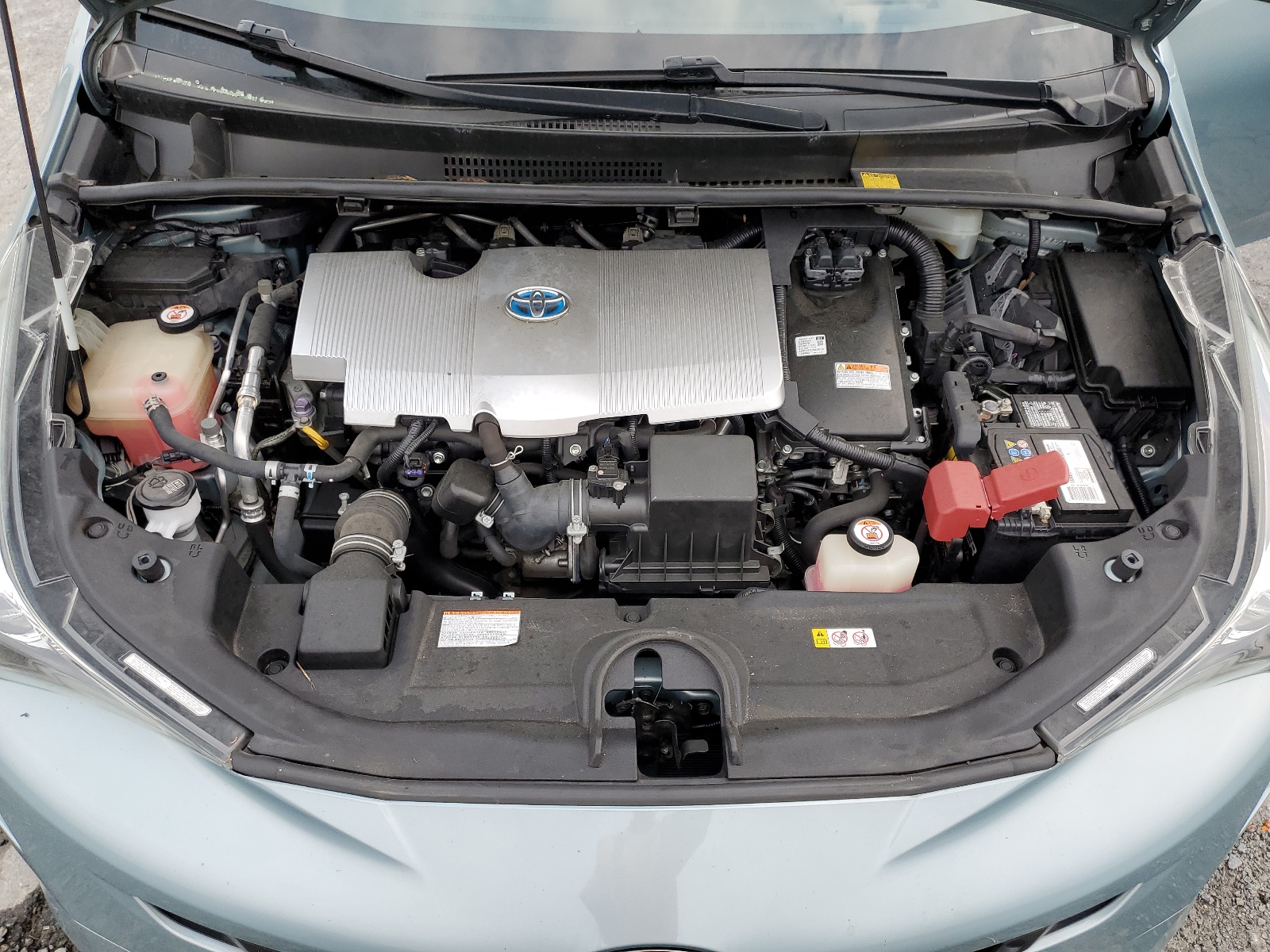 JTDKARFU8J3554519 2018 Toyota Prius