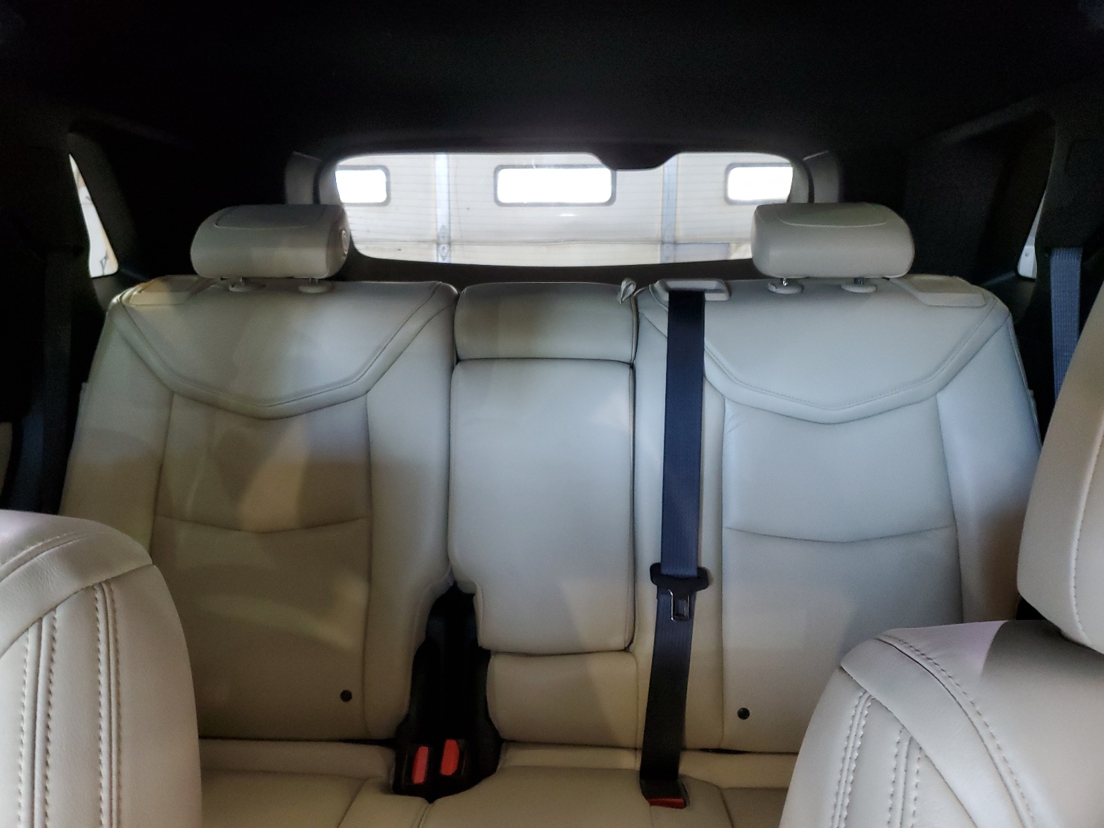 1GYKNCRS0HZ218568 2017 Cadillac Xt5 Premium Luxury