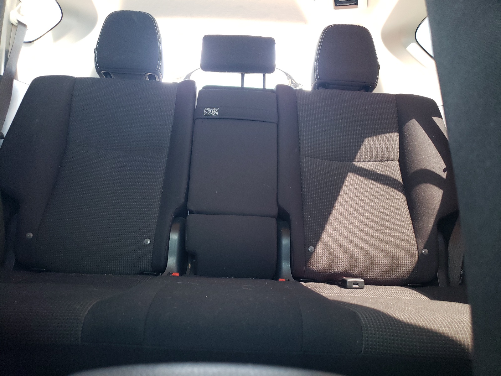 JTMRJREV3HD140626 2017 Toyota Rav4 Hv Le