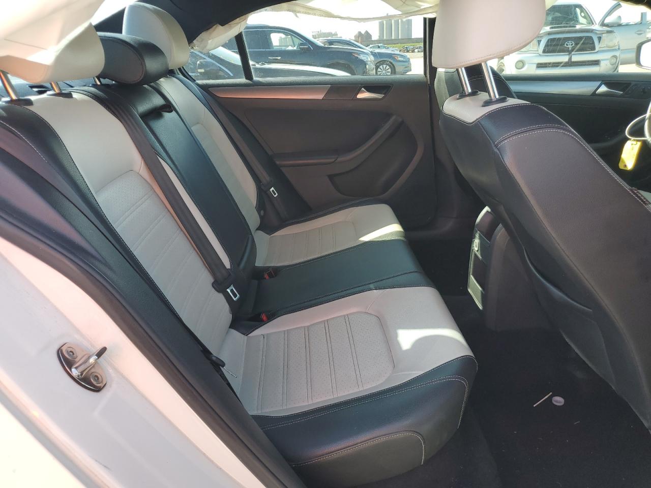 2016 Volkswagen Jetta Sport VIN: 3VWD17AJ1GM253945 Lot: 63335224