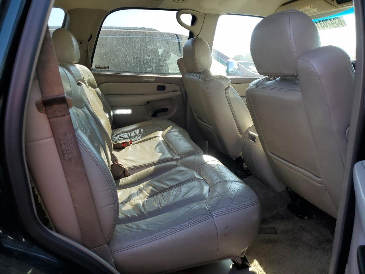 2001 Chevrolet Tahoe K1500 VIN: 1GNEK13T11R120597 Lot: 63470314