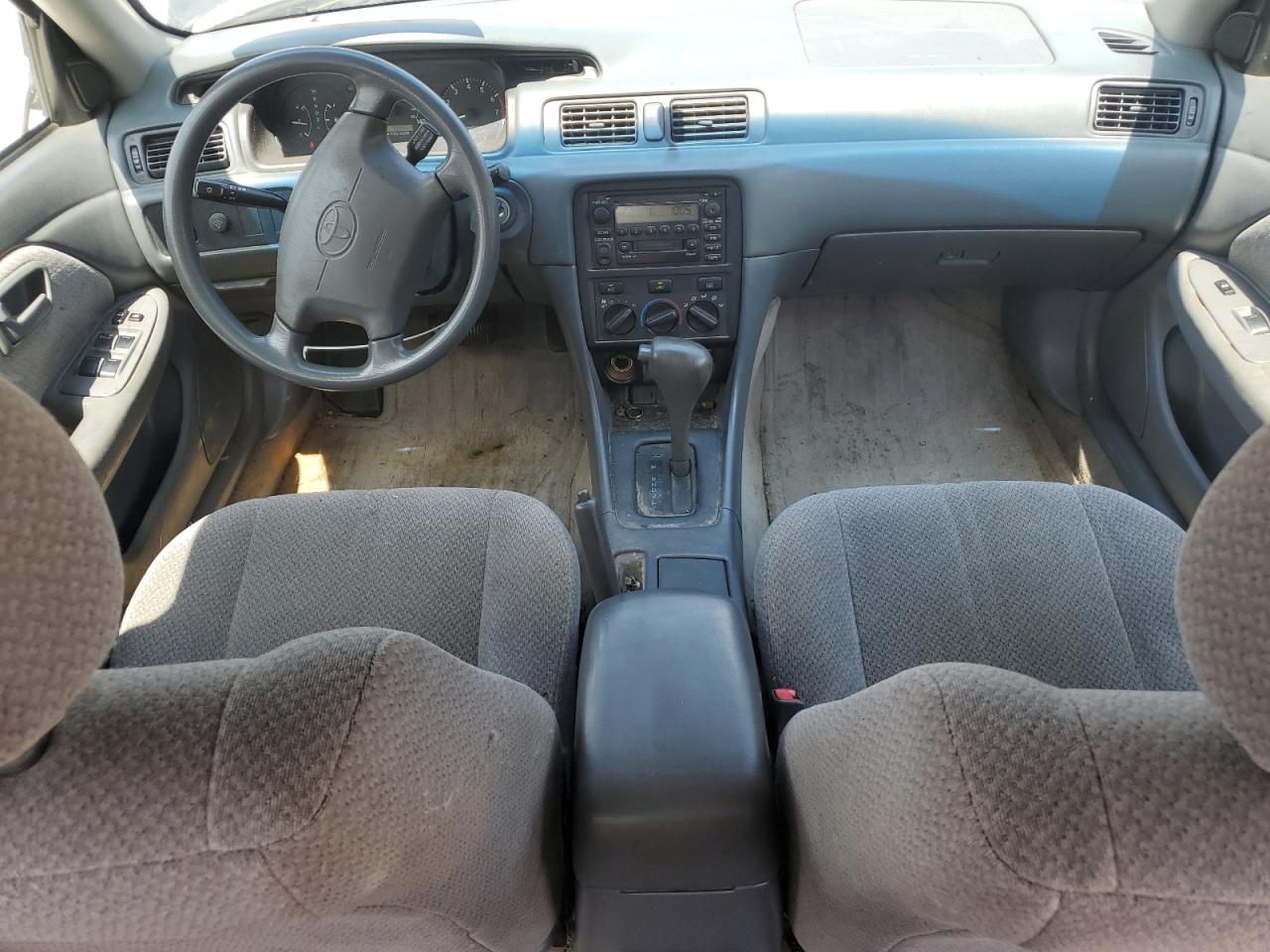 2000 Toyota Camry Le VIN: 4T1BF22K0YU956046 Lot: 60334464