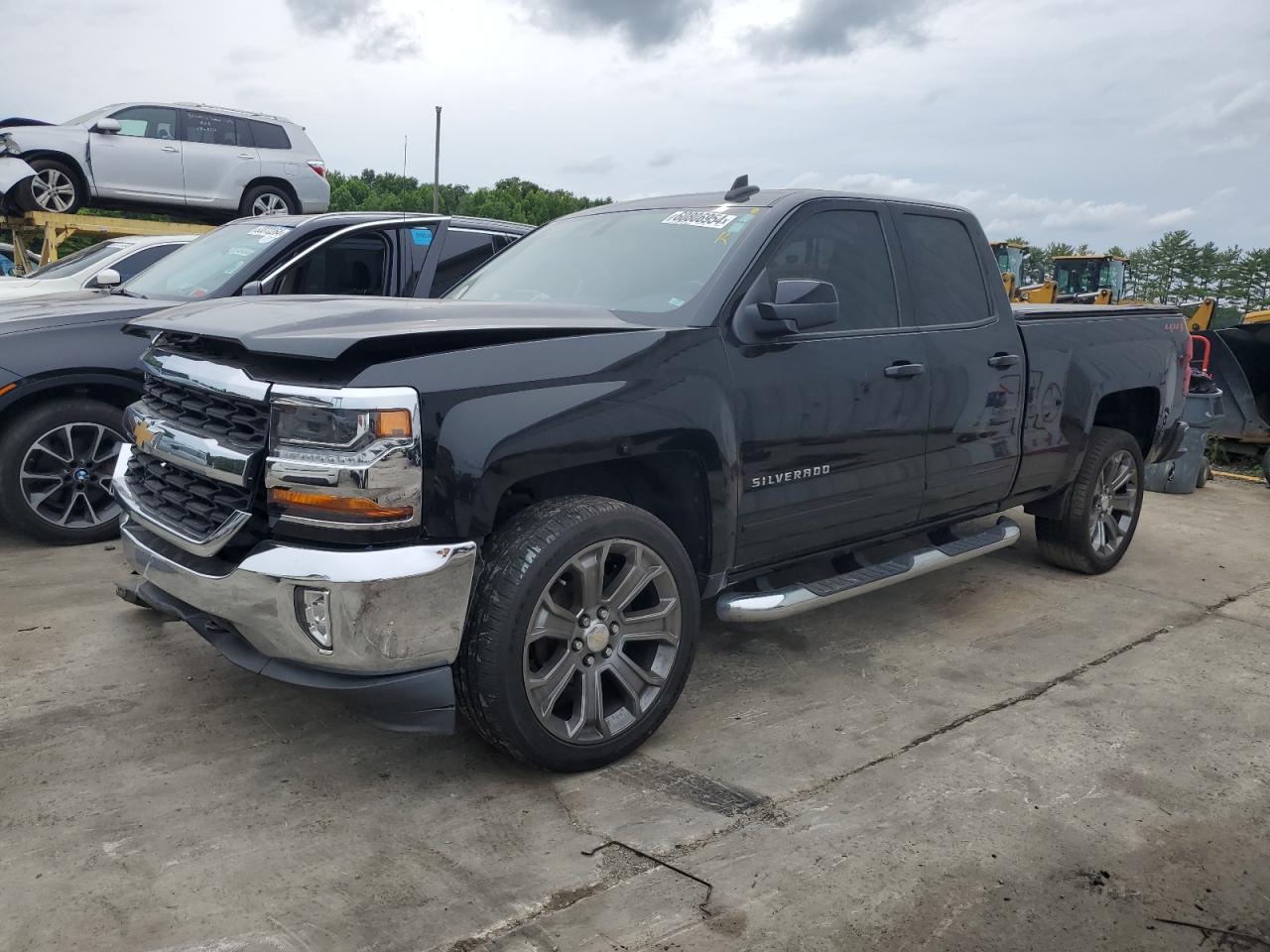 2GCVKREC7J1108483 2018 Chevrolet Silverado K1500 Lt