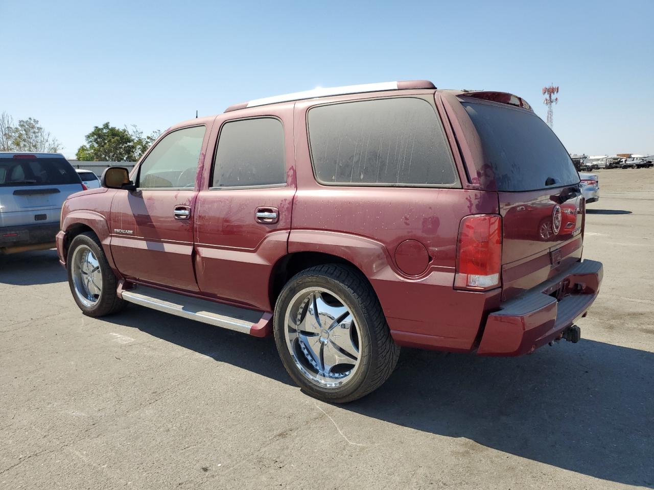 2005 Cadillac Escalade Luxury VIN: 1GYEC63N25R269430 Lot: 62680864