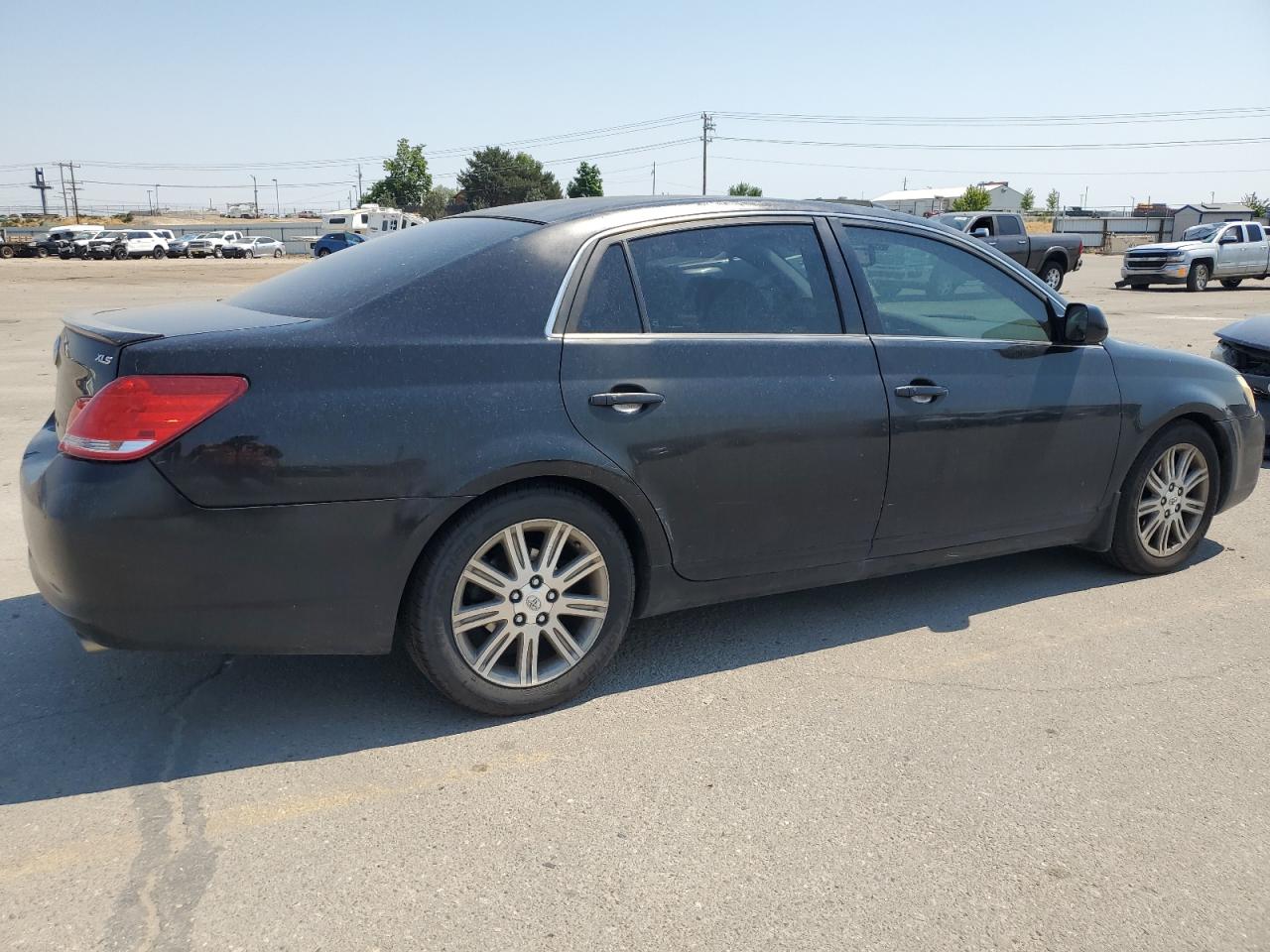 2005 Toyota Avalon Xl VIN: 4T1BK36B05U032603 Lot: 62955664