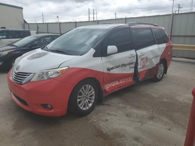 2017 Toyota Sienna Xle