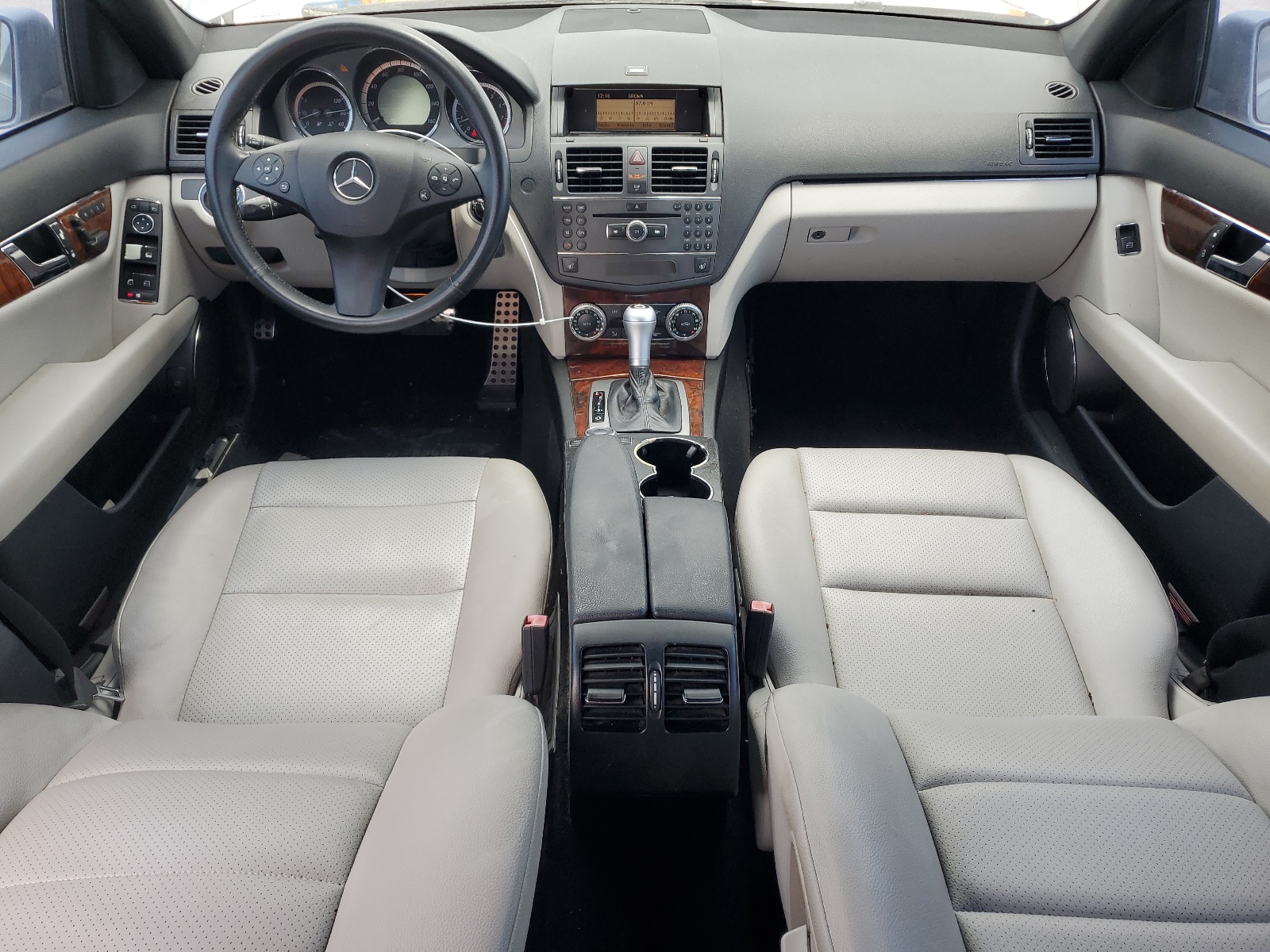 WDDGF5GB8AR113554 2010 Mercedes-Benz C 350