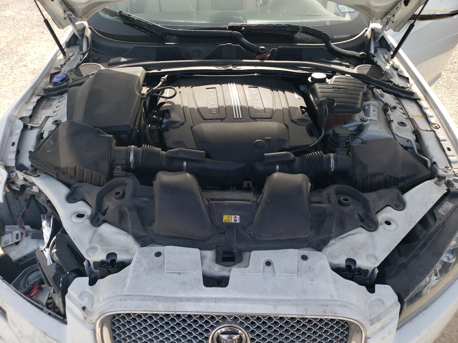 SAJWA0F7XF8U68891 2015 Jaguar Xf 3.0 Sport