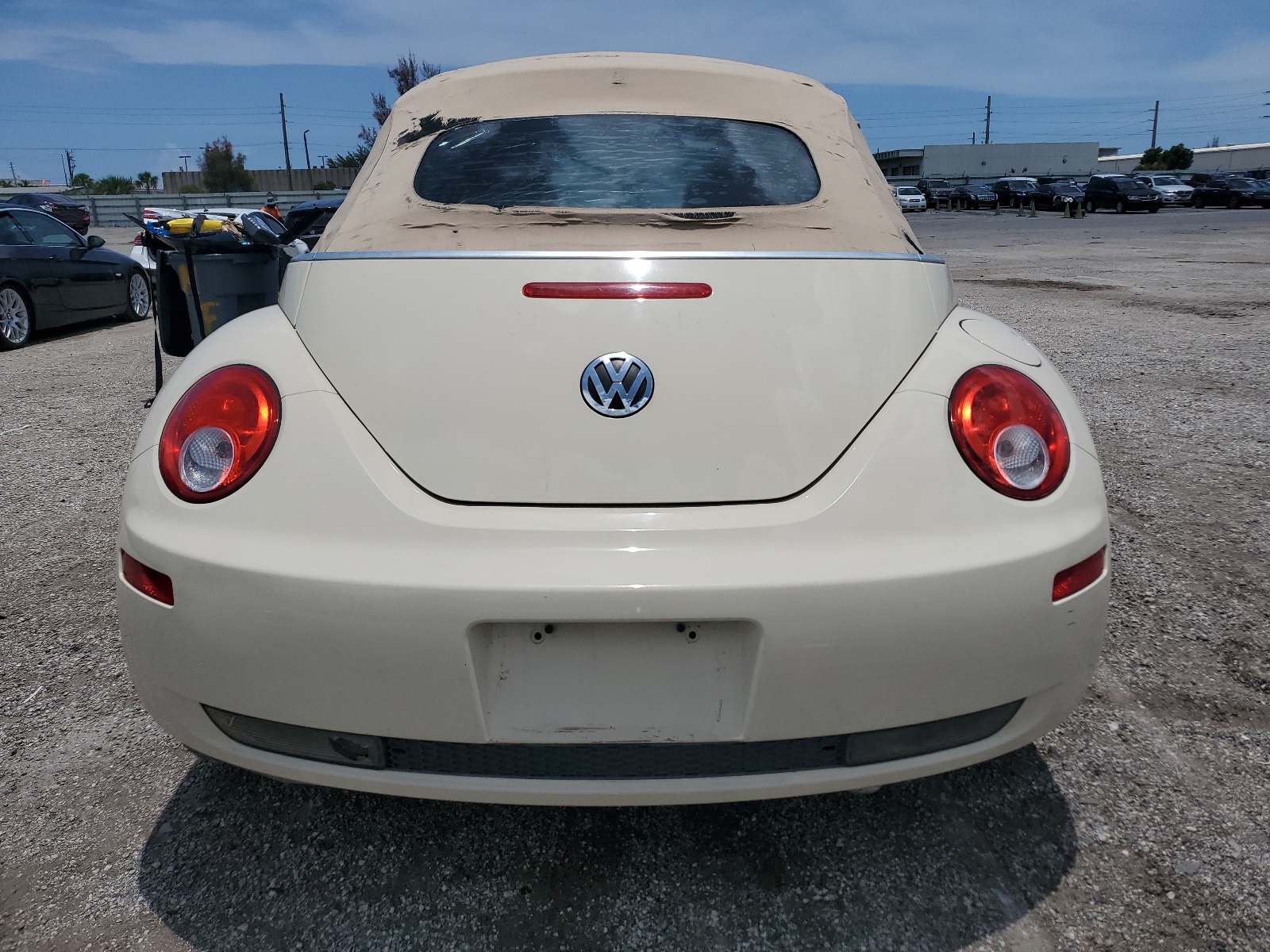 3VWRG3AL2AM004978 2010 Volkswagen New Beetle