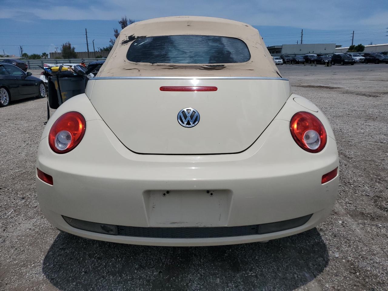 2010 Volkswagen New Beetle VIN: 3VWRG3AL2AM004978 Lot: 61328214