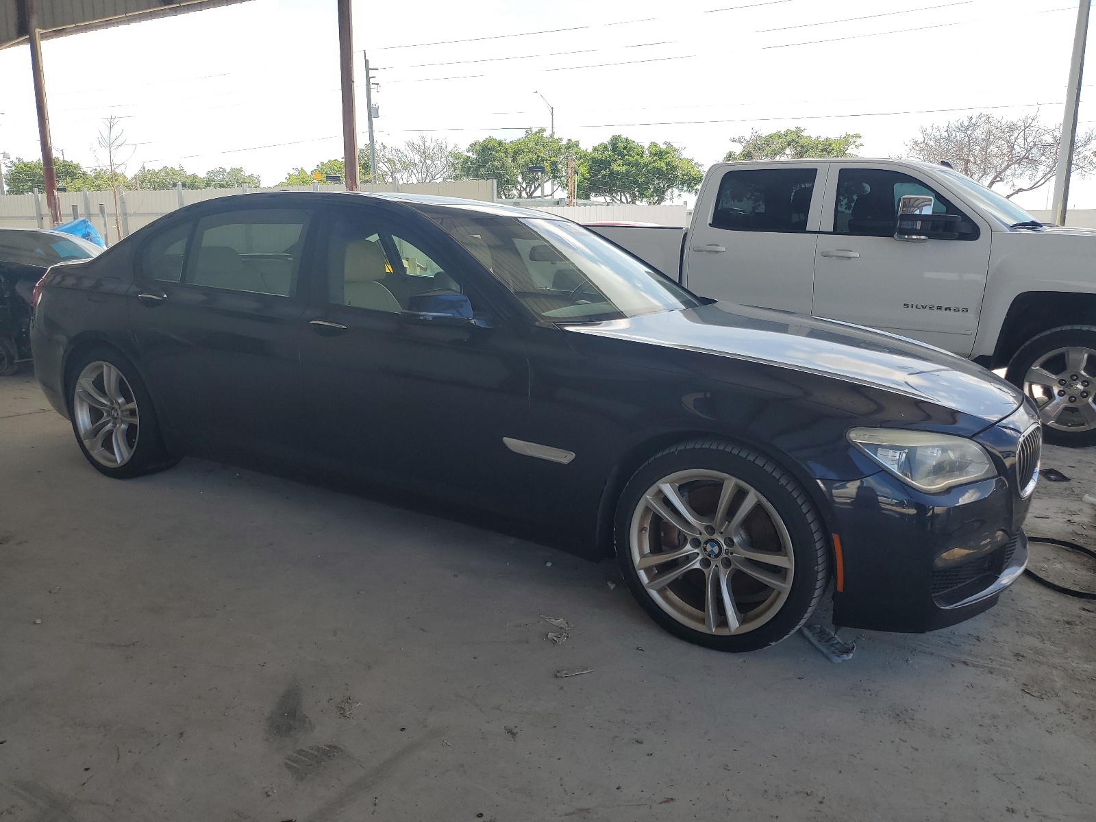 2014 BMW 750 Li vin: WBAYE8C50ED134952