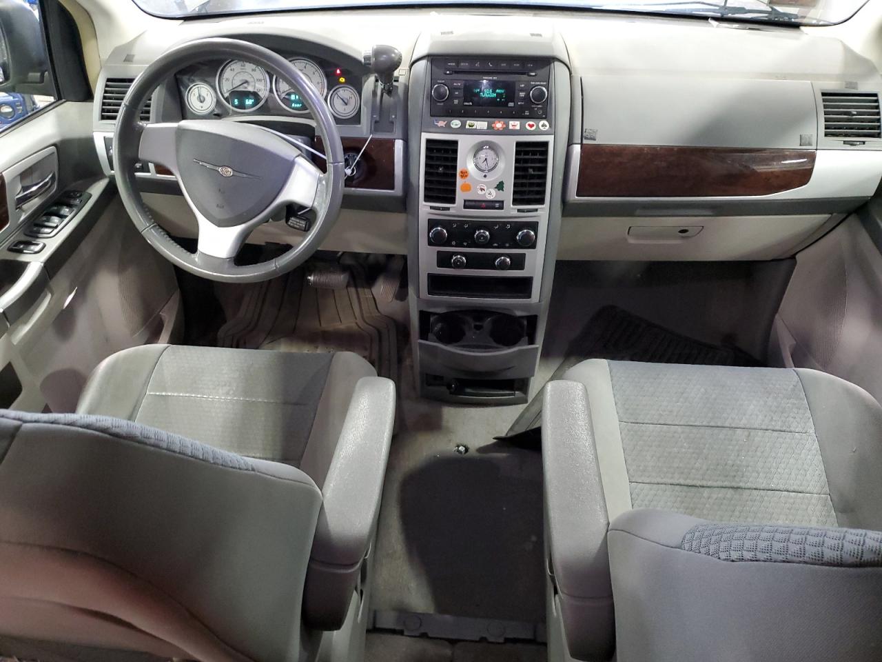 2010 Chrysler Town & Country Touring VIN: 2A4RR5D16AR358072 Lot: 63663914