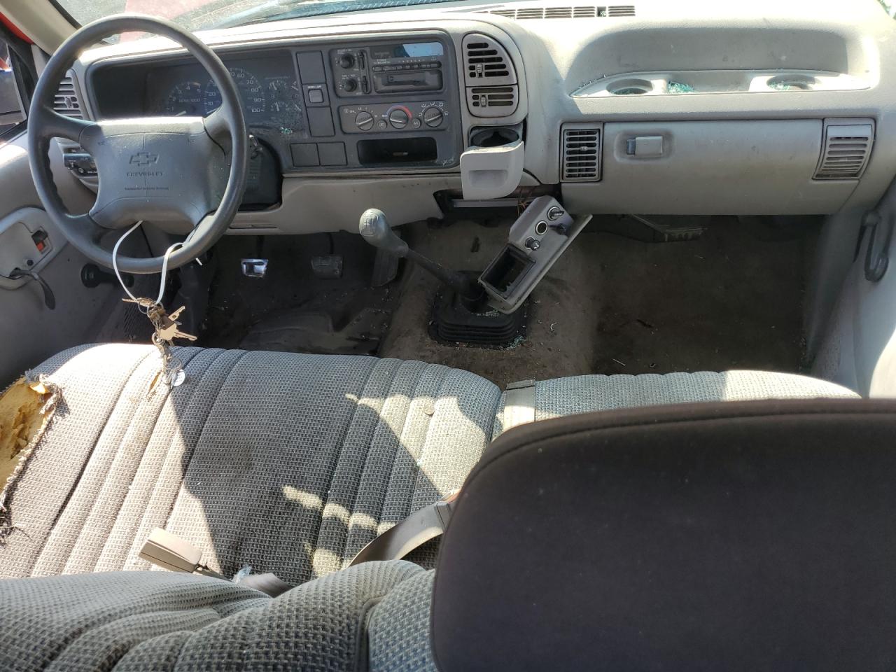 1995 Chevrolet Gmt-400 C1500 VIN: 2GCEC19H8S1256485 Lot: 62047194