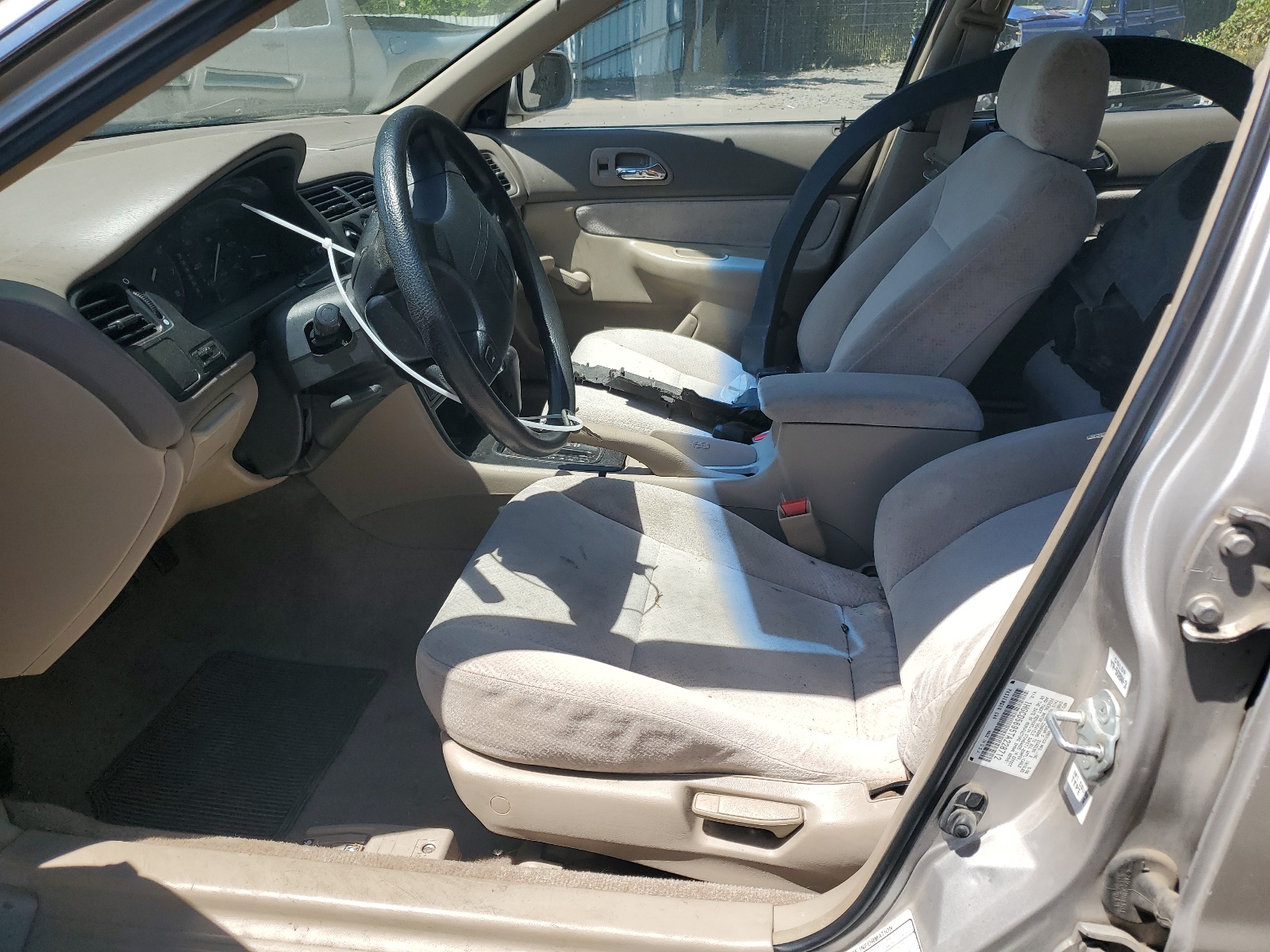 1HGCD5695TA228712 1996 Honda Accord Value