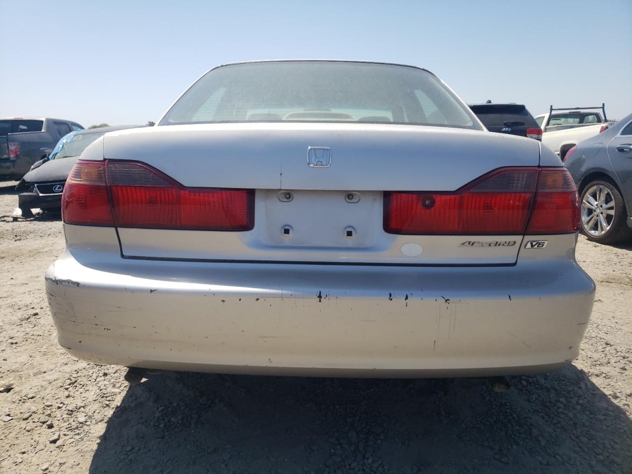 1HGCG1656XA046830 1999 Honda Accord Ex