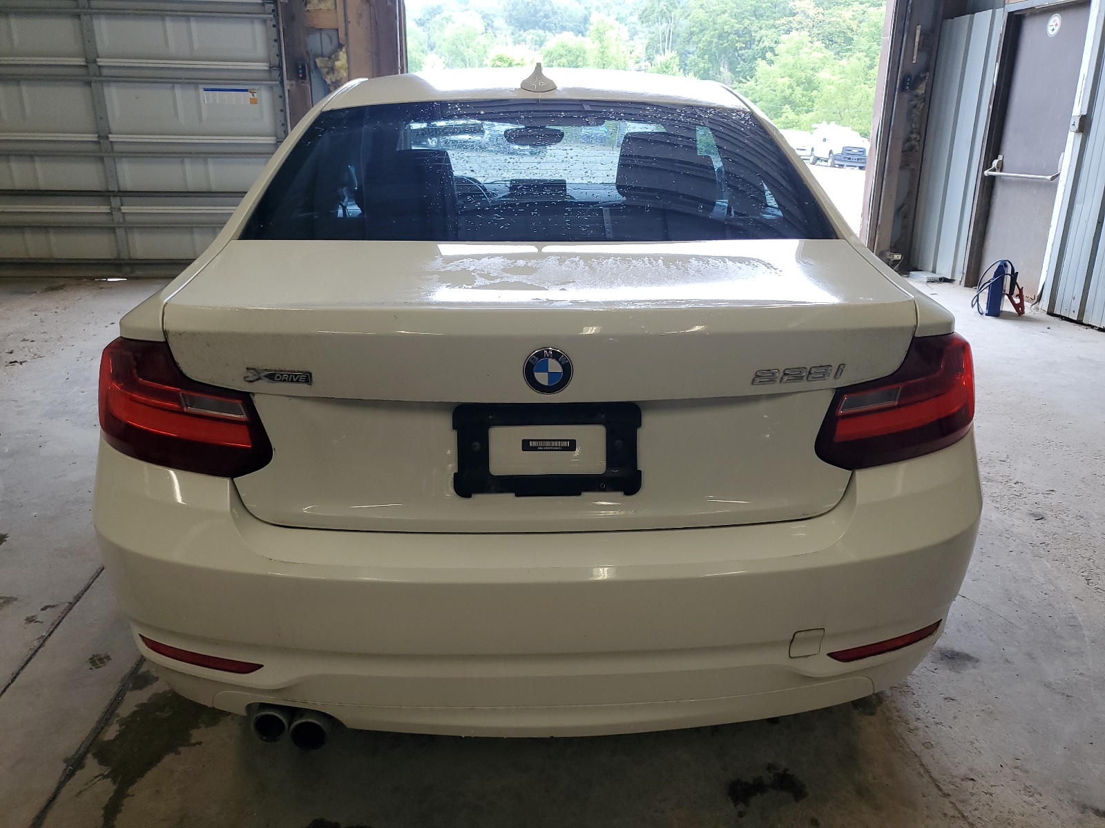 2015 BMW 228 Xi Sulev vin: WBA1G9C57FVX96511