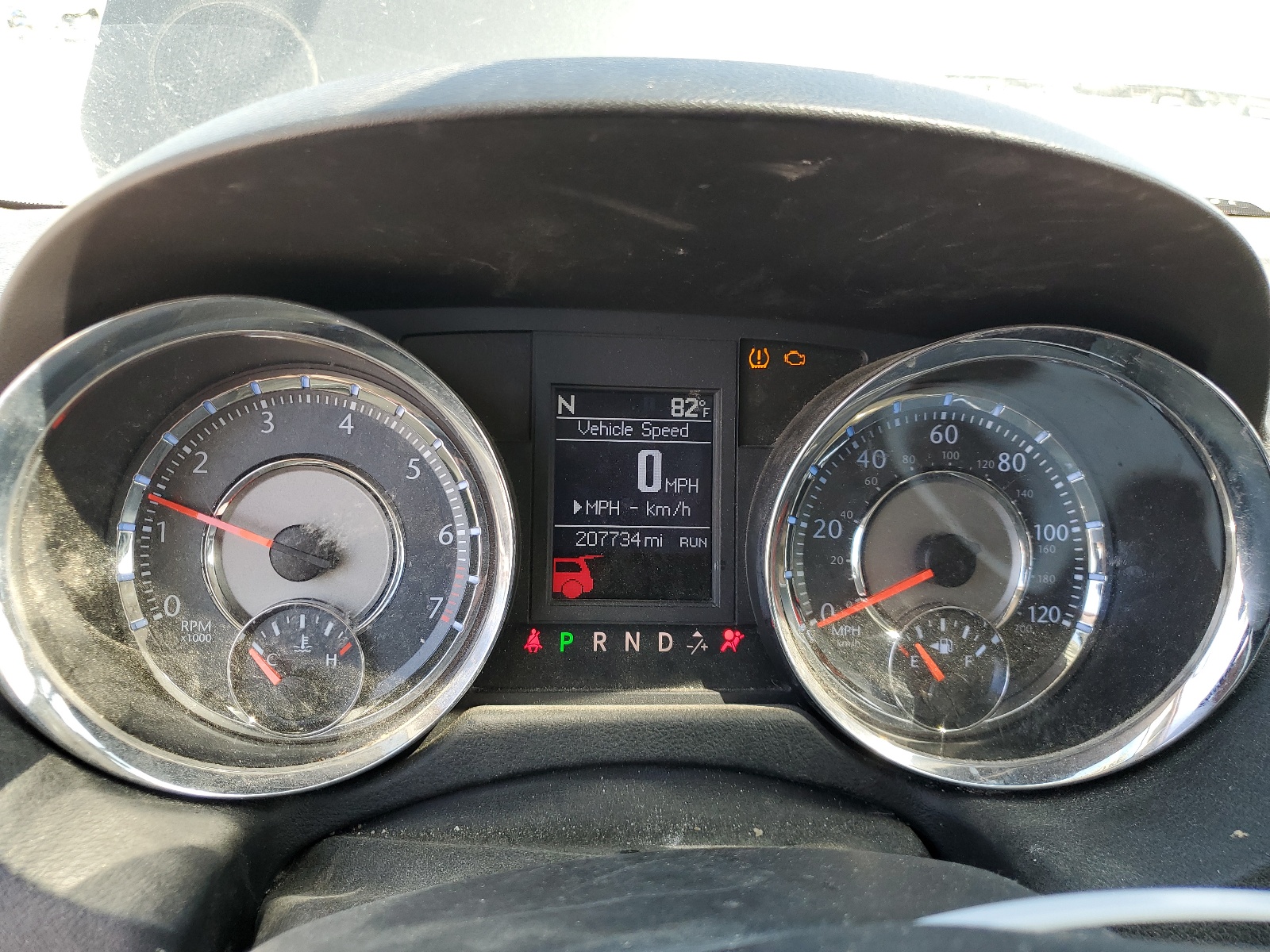 2A4RR5DG2BR610678 2011 Chrysler Town & Country Touring