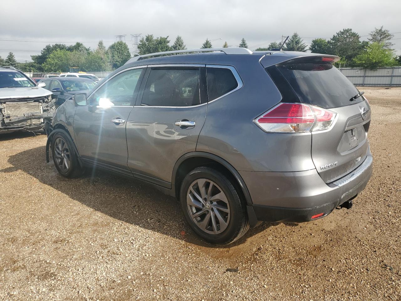 5N1AT2MV1GC792046 2016 NISSAN ROGUE - Image 2