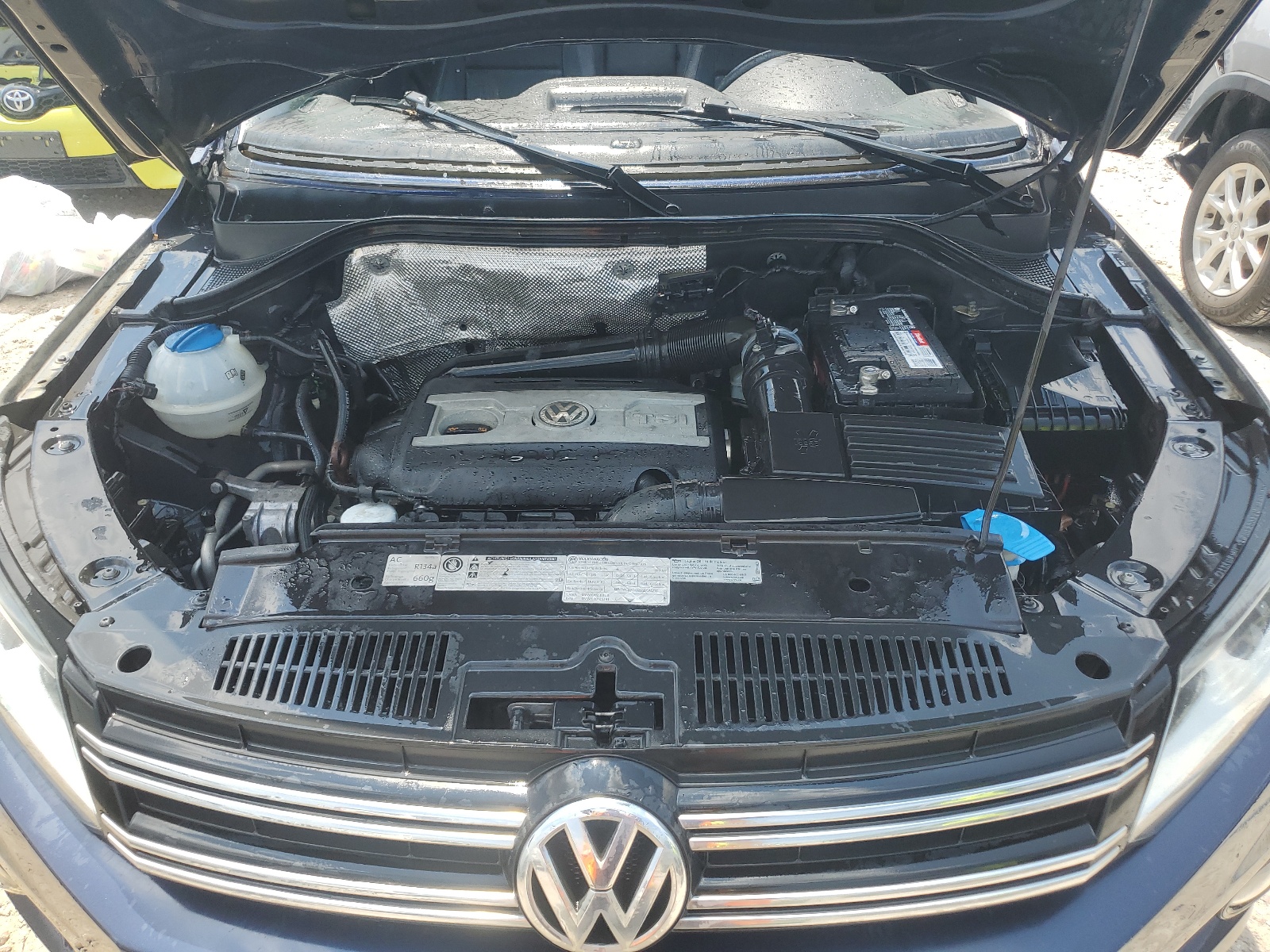 WVGAV7AX4DW529749 2013 Volkswagen Tiguan S