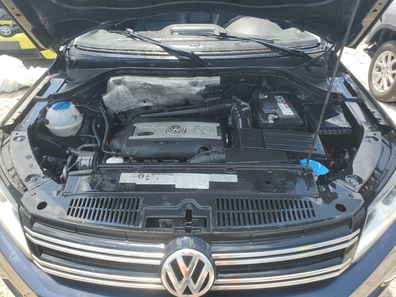 2013 Volkswagen Tiguan S VIN: WVGAV7AX4DW529749 Lot: 62955374