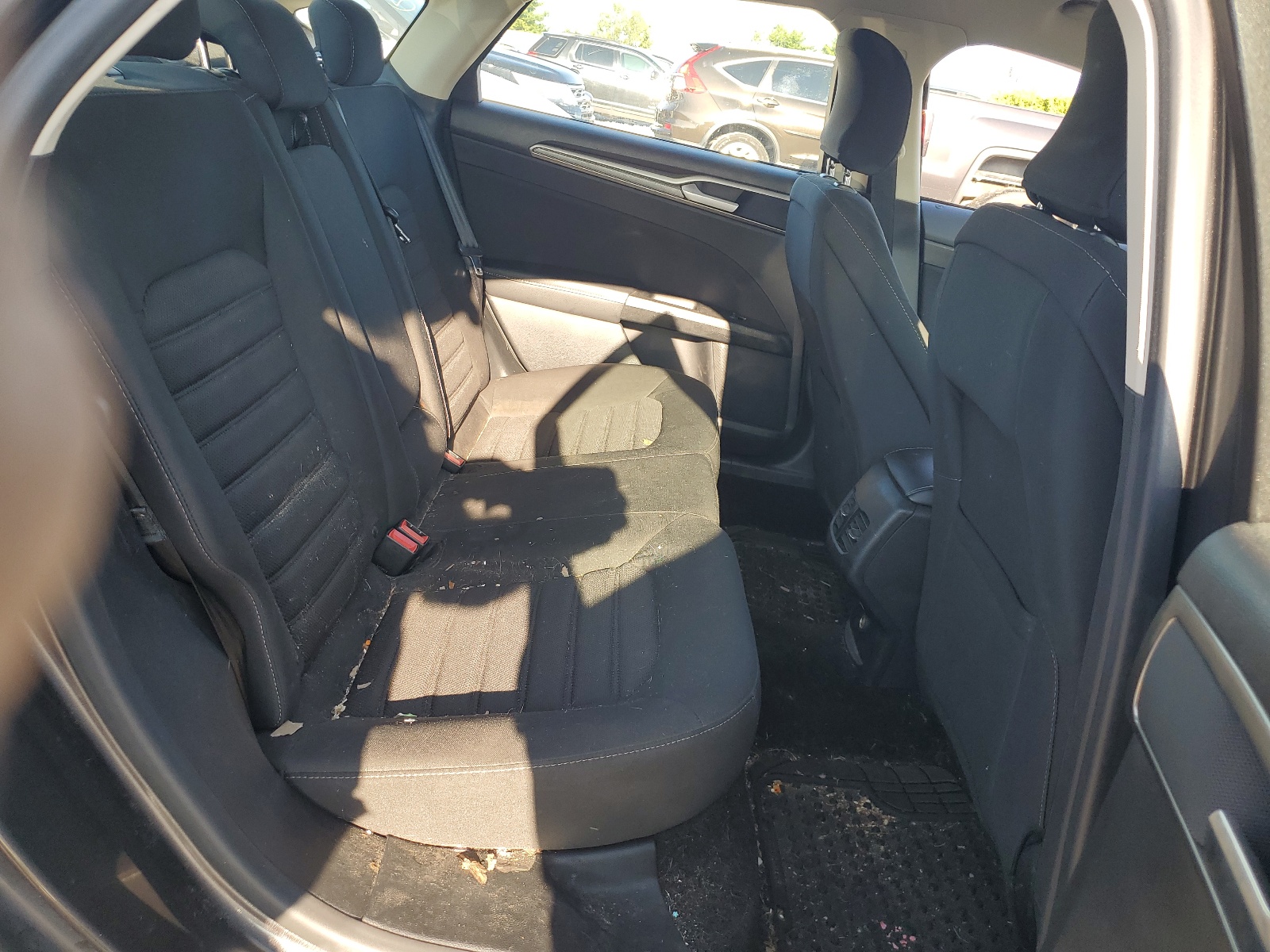 3FA6P0HD9JR166599 2018 Ford Fusion Se