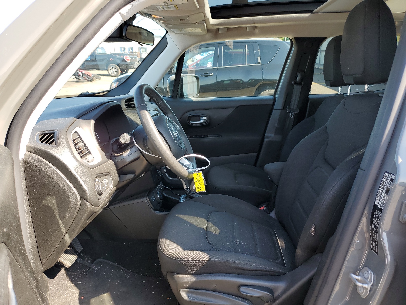 ZACNJBB12KPL02971 2019 Jeep Renegade Latitude